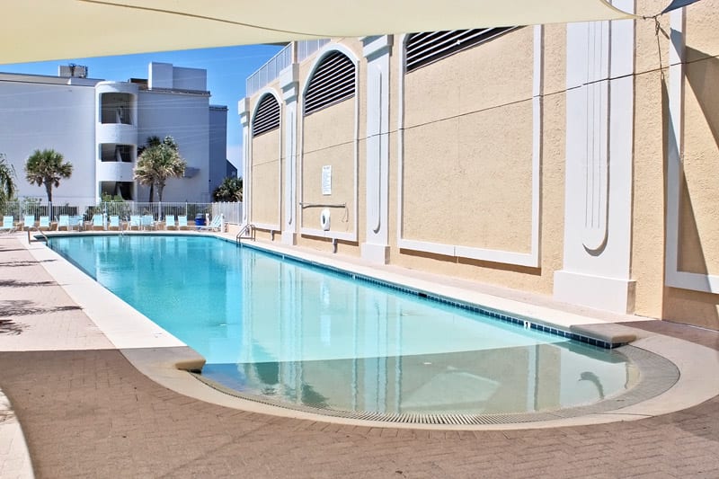 1 - Outdoor Pool with Sun Shade (2)