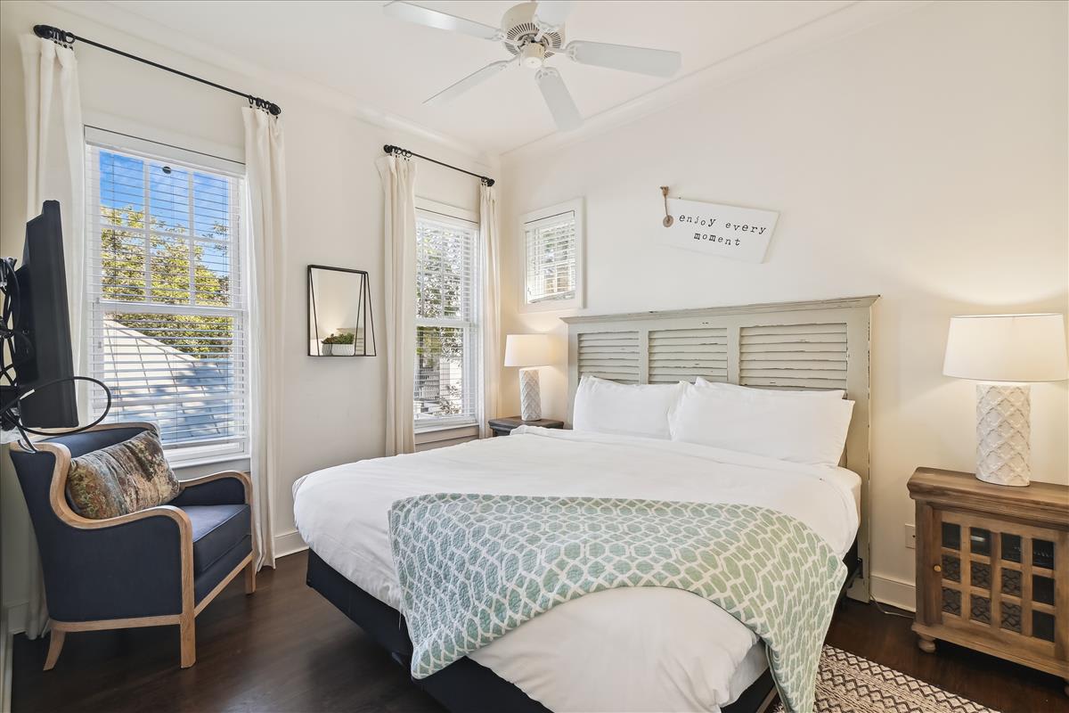 2nd Floor - King Guest Suite