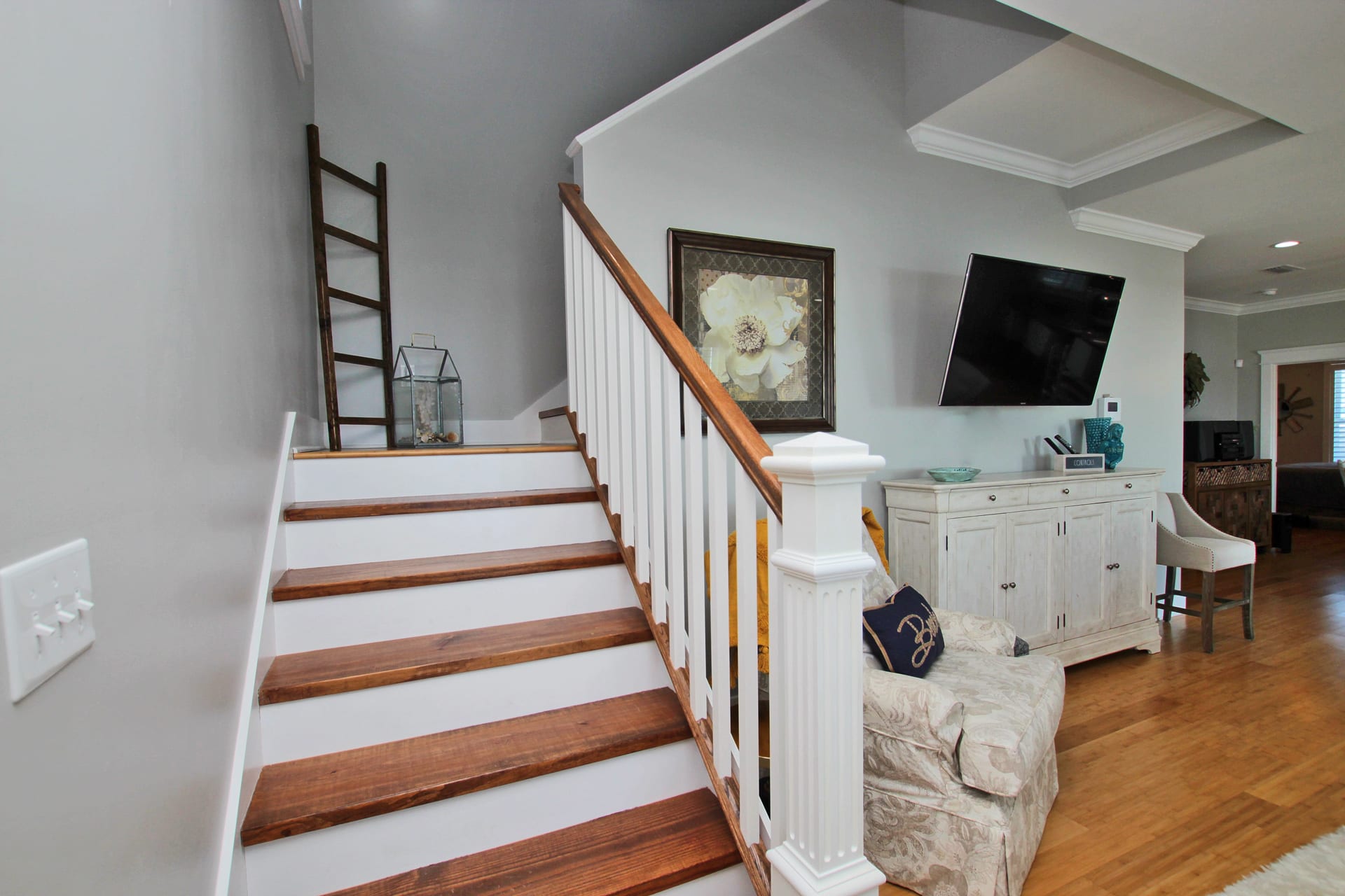 All Moh's Paradise Stairs to 2nd Floor