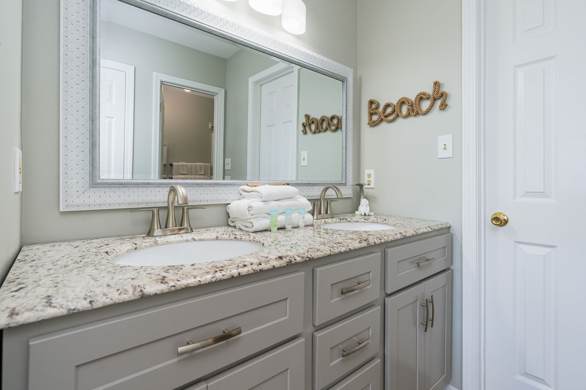 Endless Summer Primary Bathroom