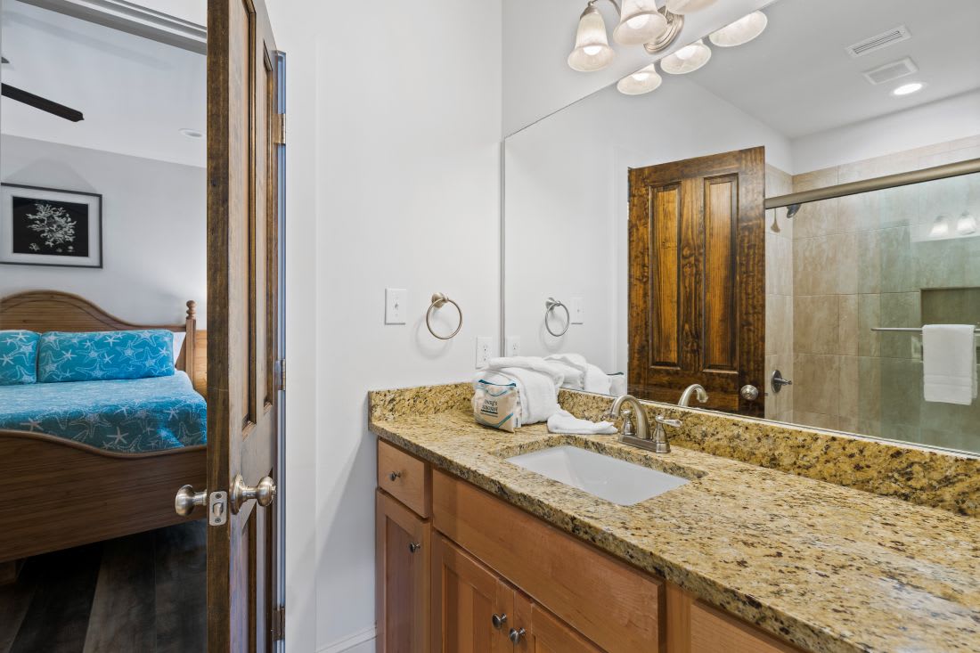 Summer Salt 3 Bathroom 2