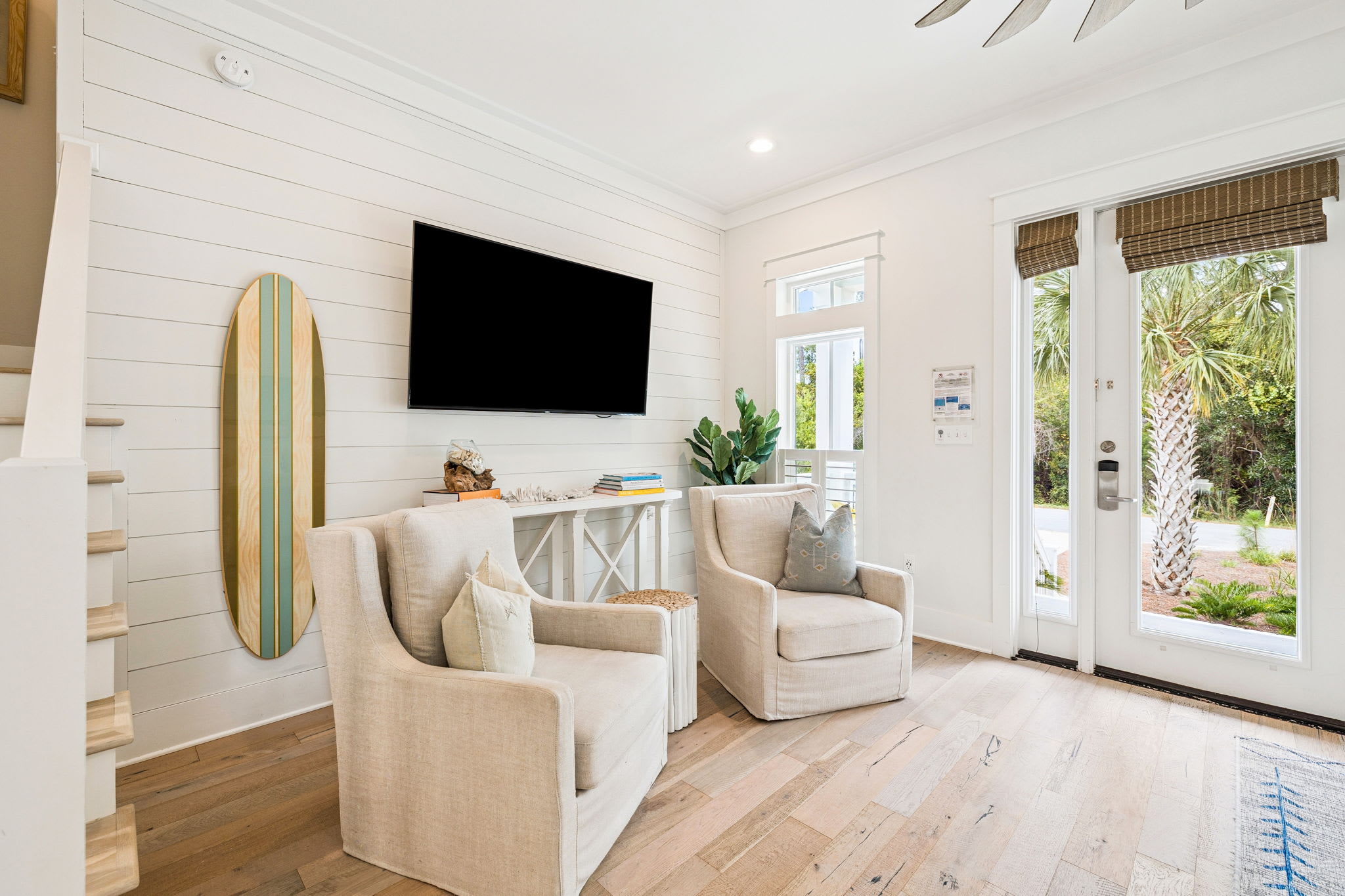 Perfect Space to Kickback & Enjoy a Movie Night!