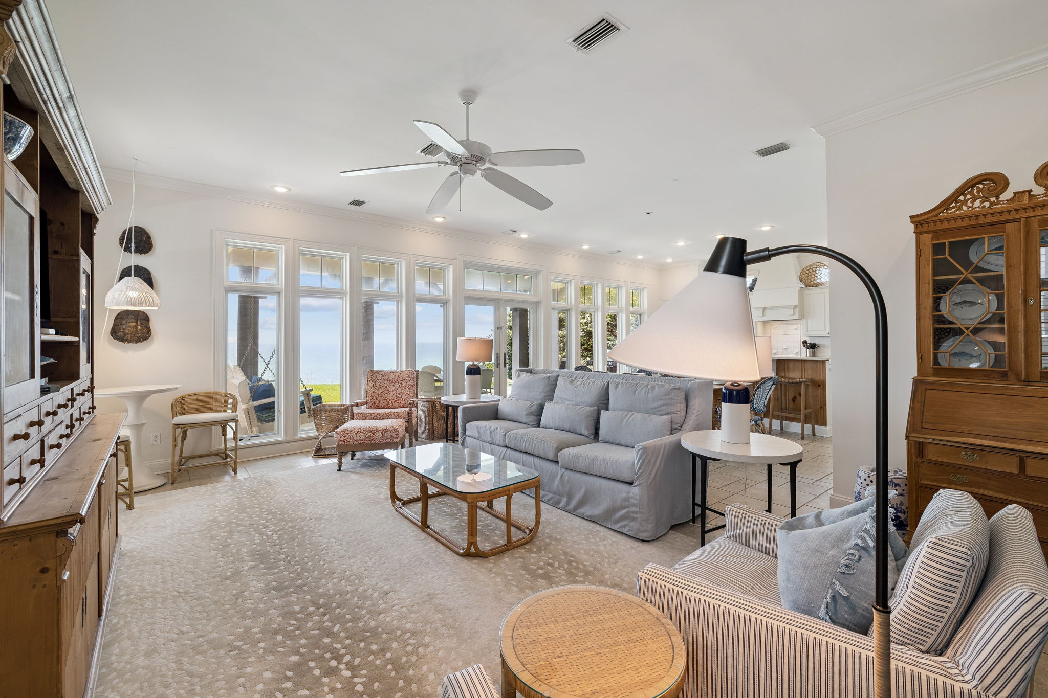 Well Appointment Living Area - Perfect for Gathering