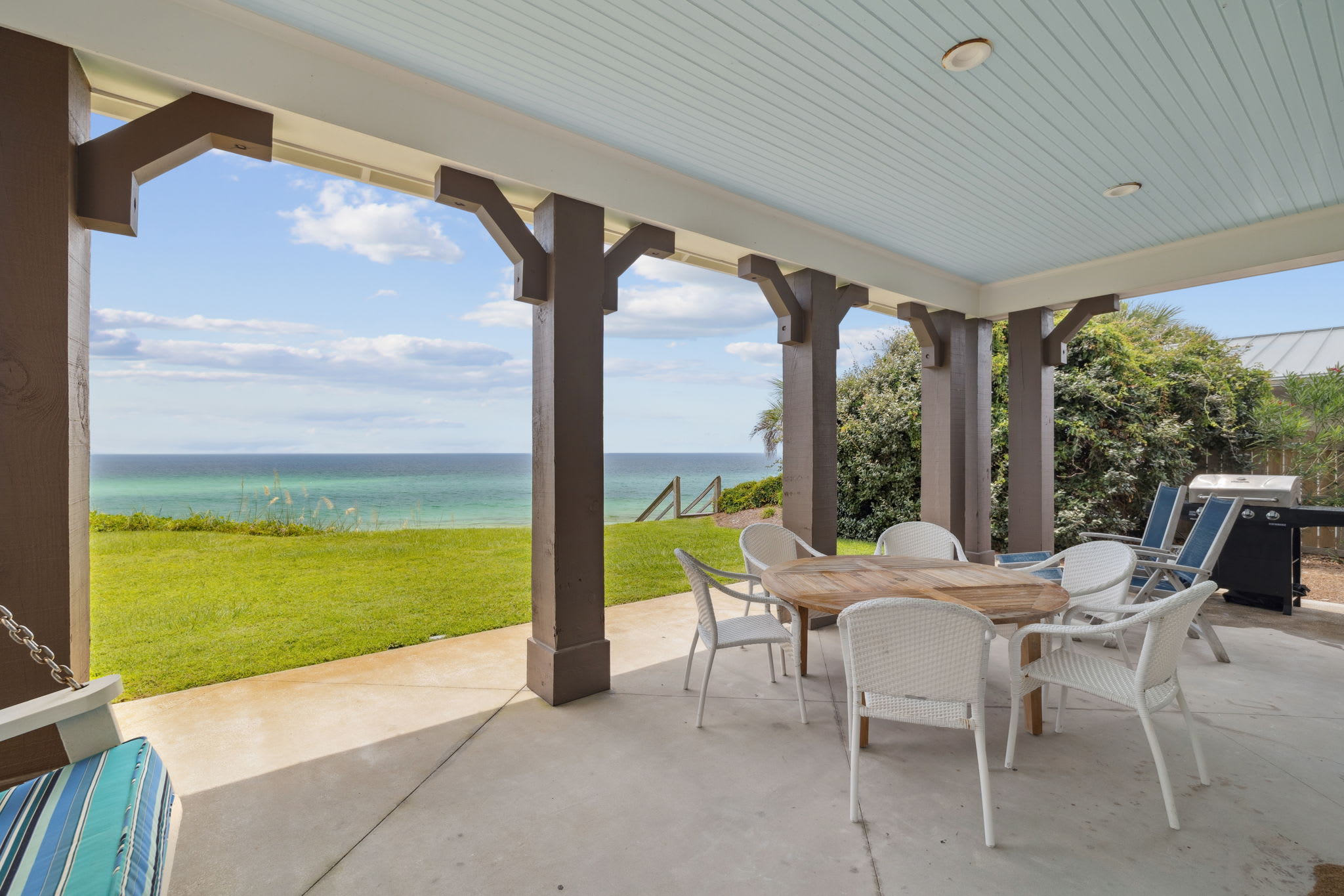 Grill Up Dinner & Enjoy Gulf-Front Al Fresco Dining