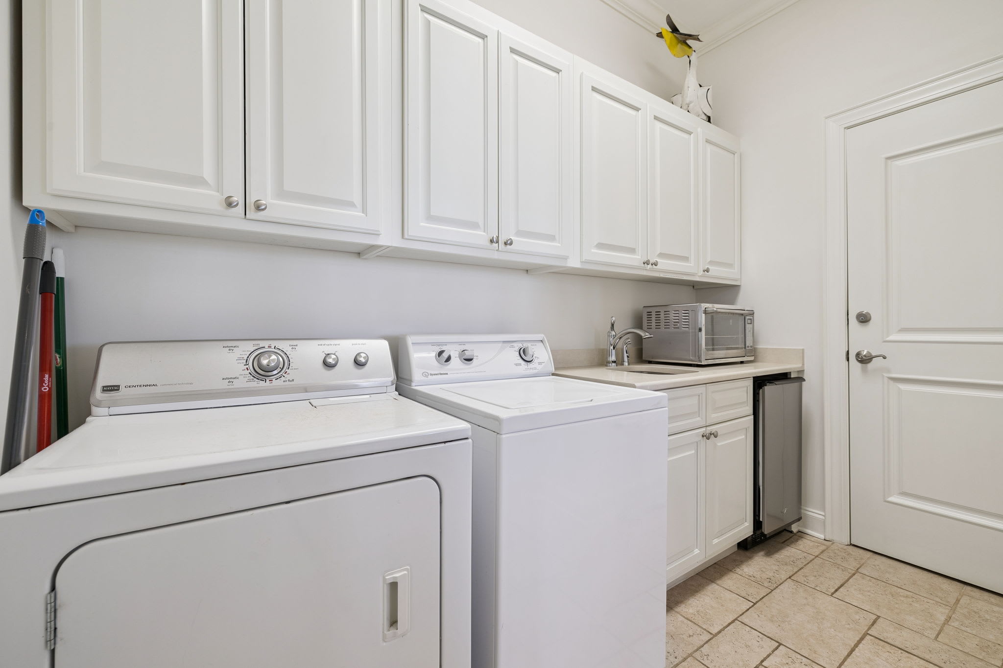 Full Size Washer & Dryer + Mini Fridge!