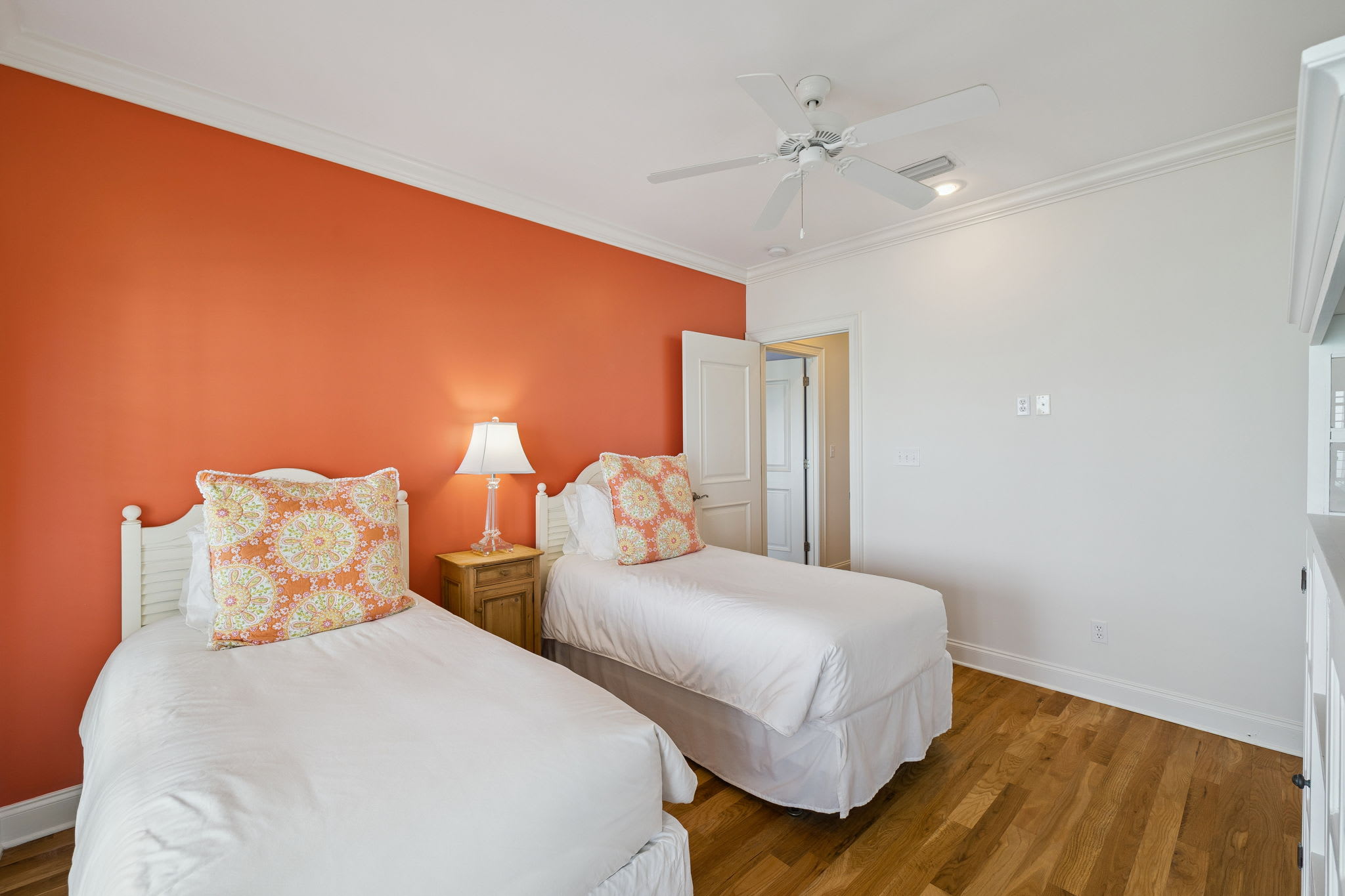 2nd Floor - Twin Guest Suite