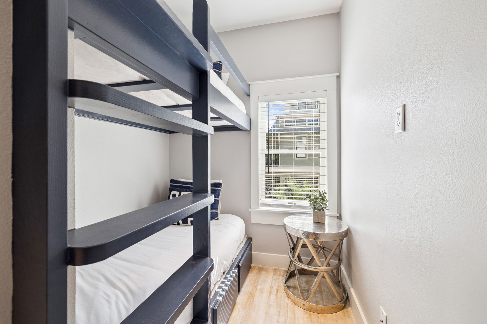 2nd Floor - Twin Bunk Room