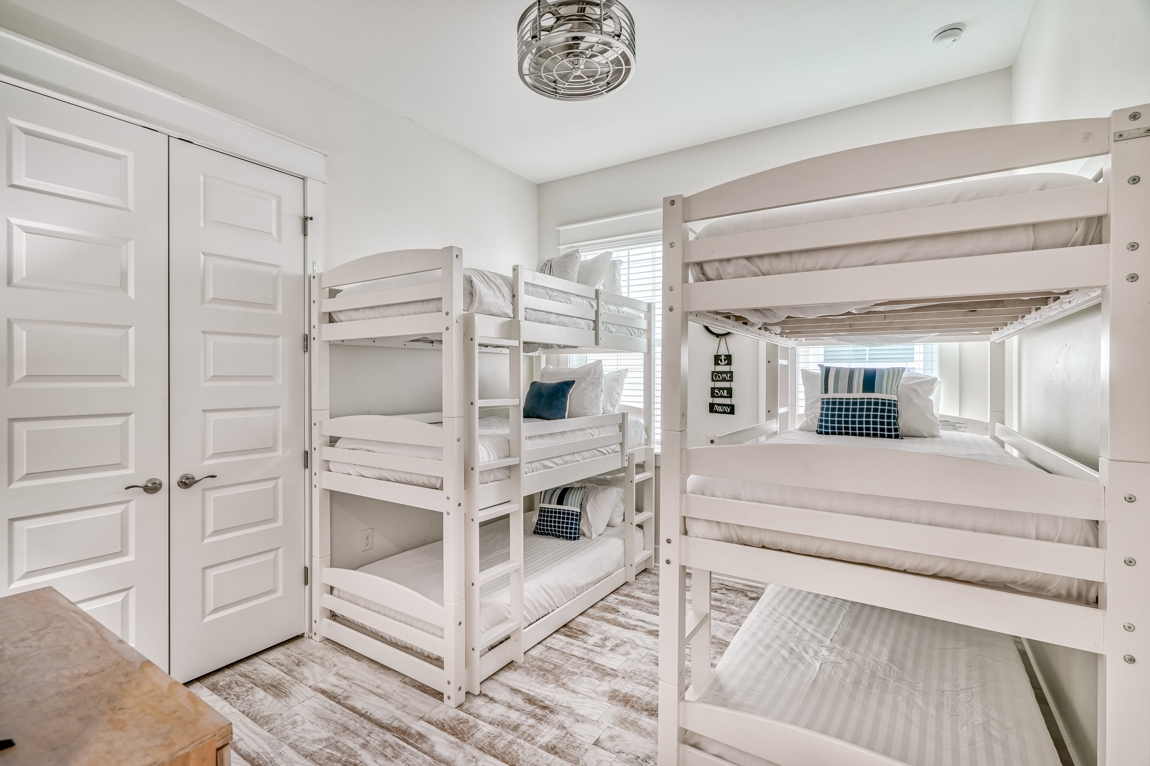 2nd Floor Bunk Room - Sleeping 6