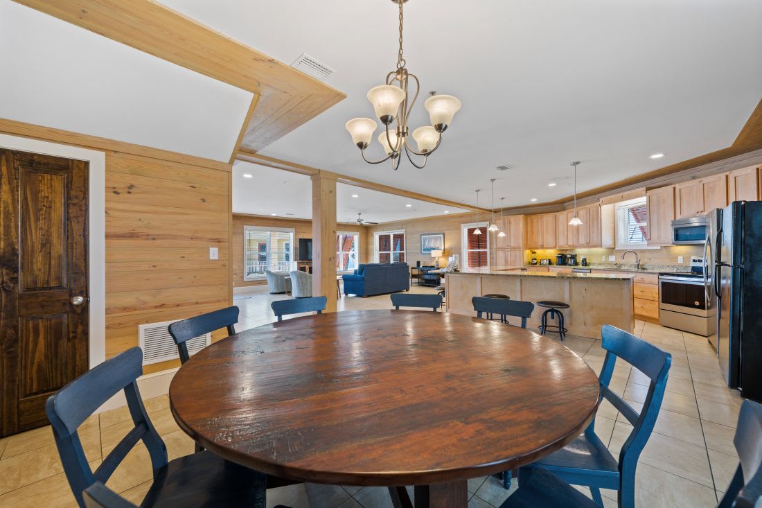 Summer Salt 4 Dining Area