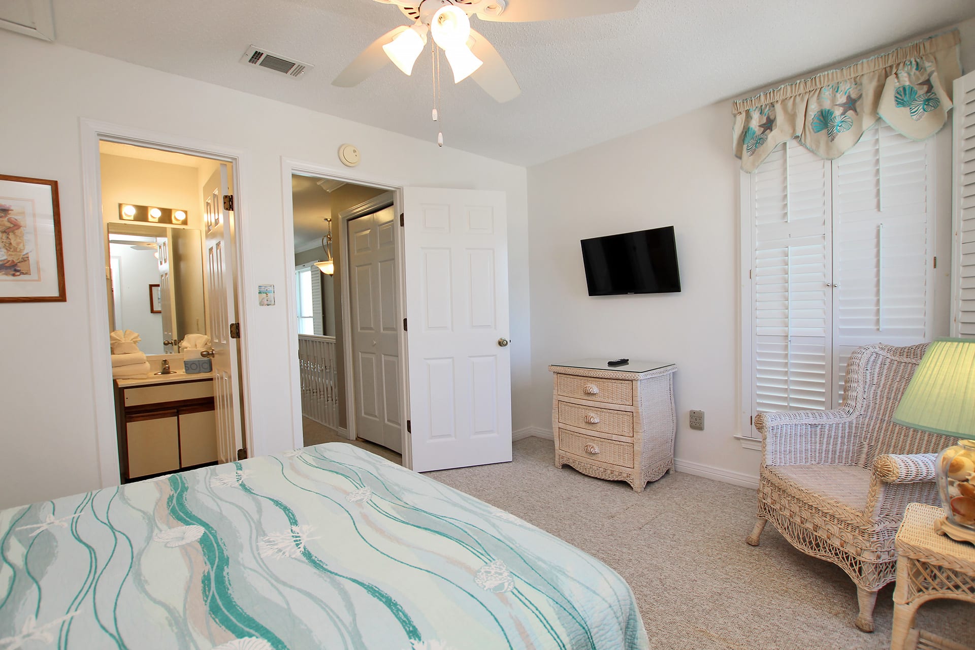 7 - Guest Bedroom 1 (2)