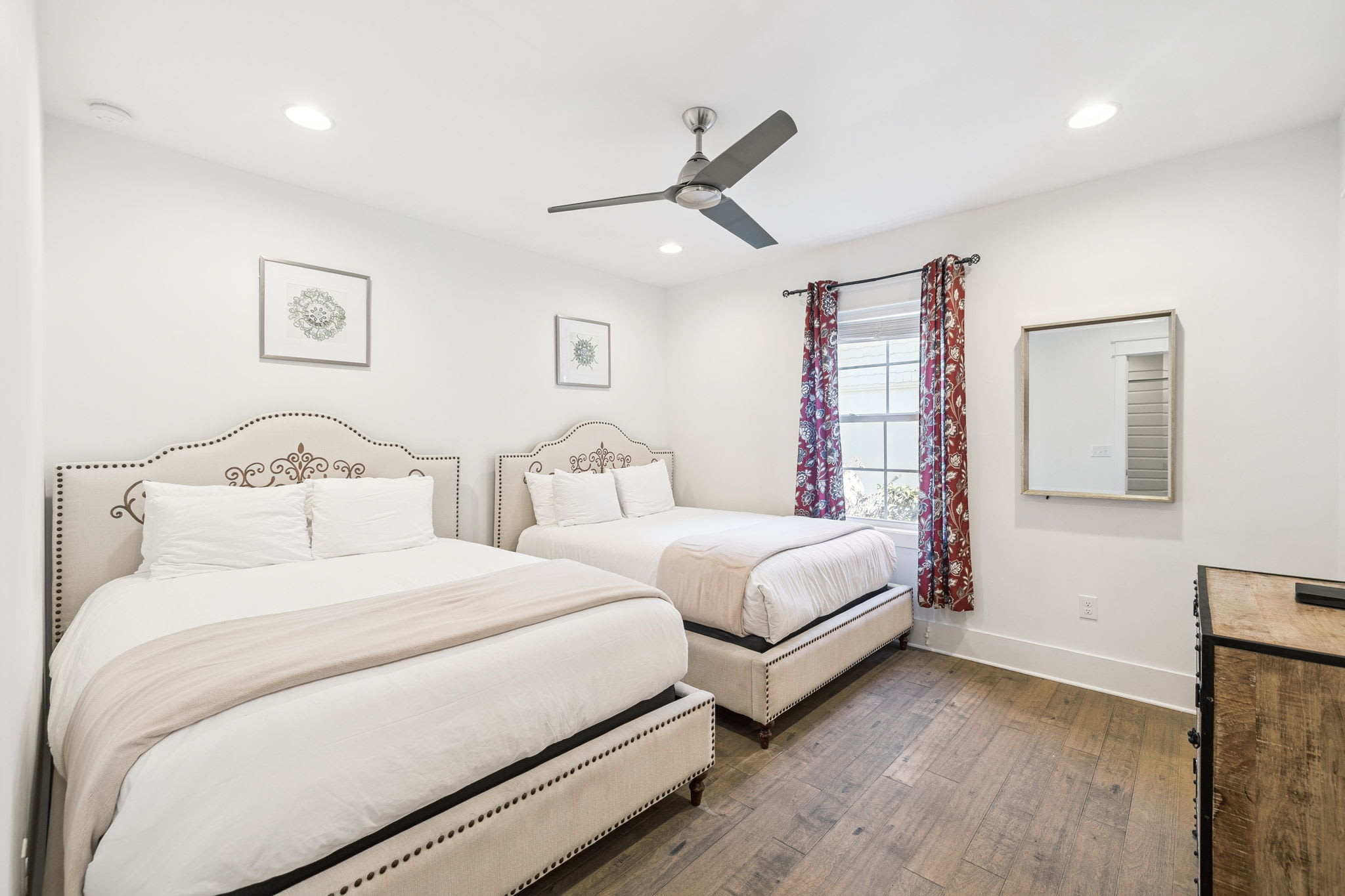 1st Floor - Queen Guest Suite