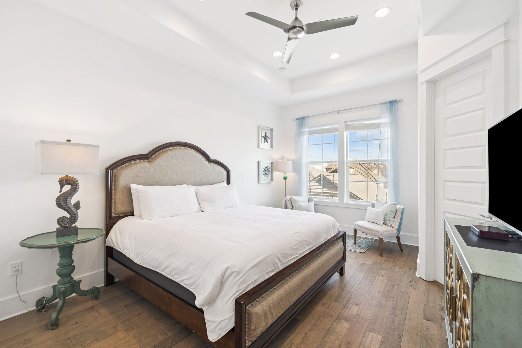 3rd Floor - Primary King Suite