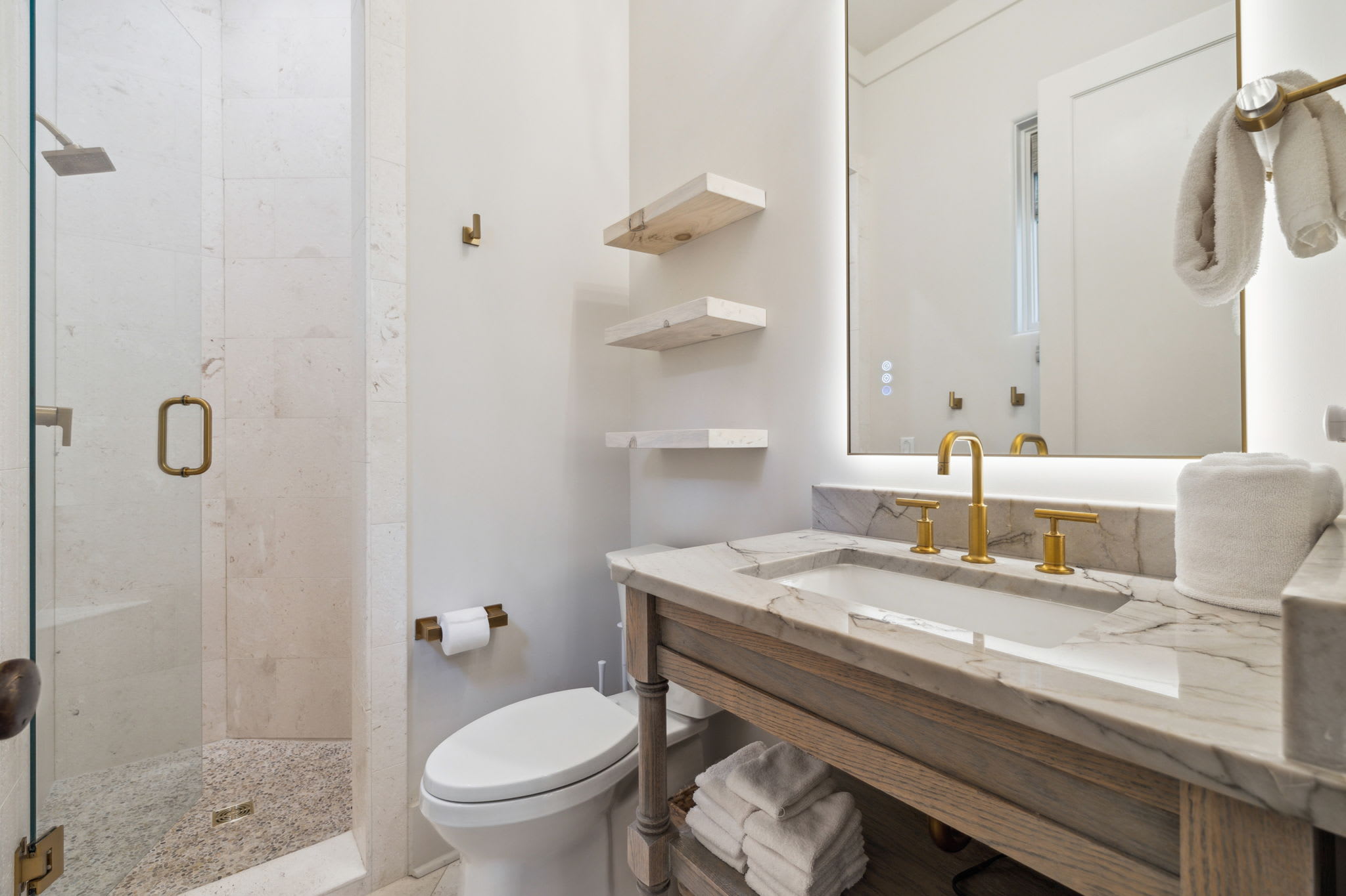 Bunk Room En-Suite - Single Vanity & Walk-In Shower