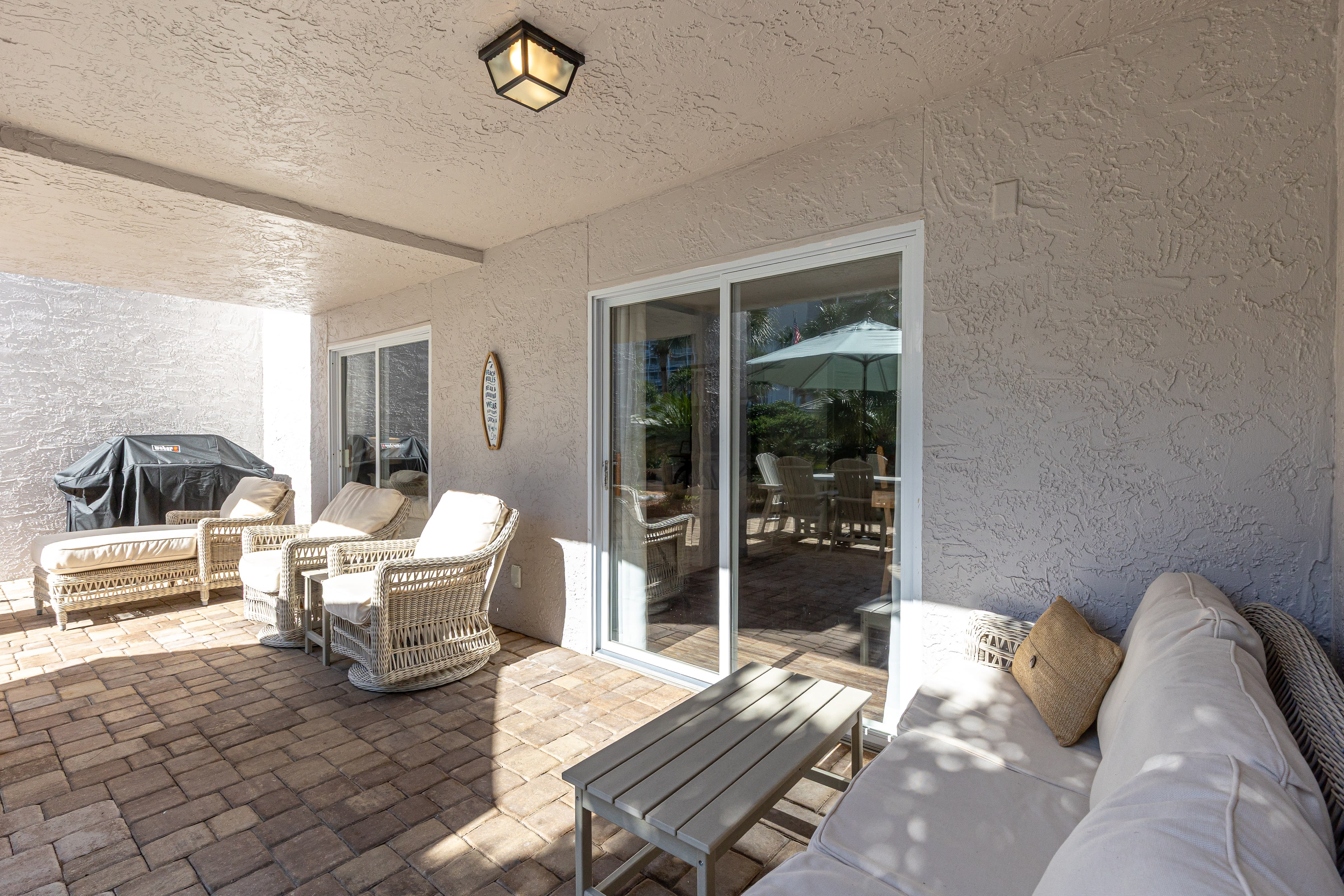 Main level Patio Area Shoreline Garden 16