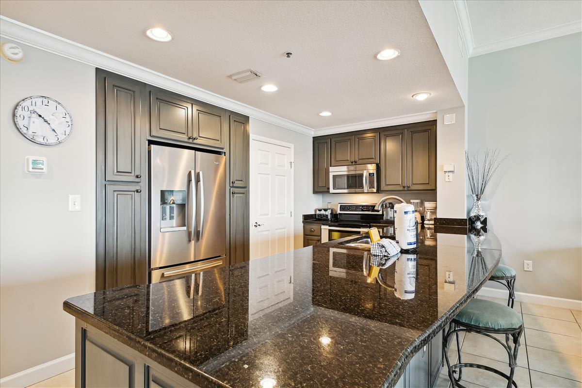 Modern Chef’s Kitchen