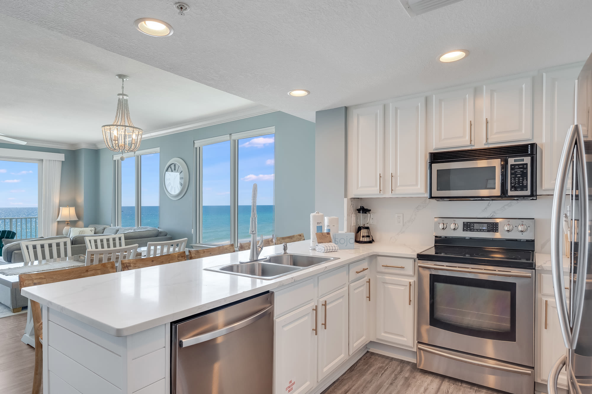 Modern Gourmet Kitchen