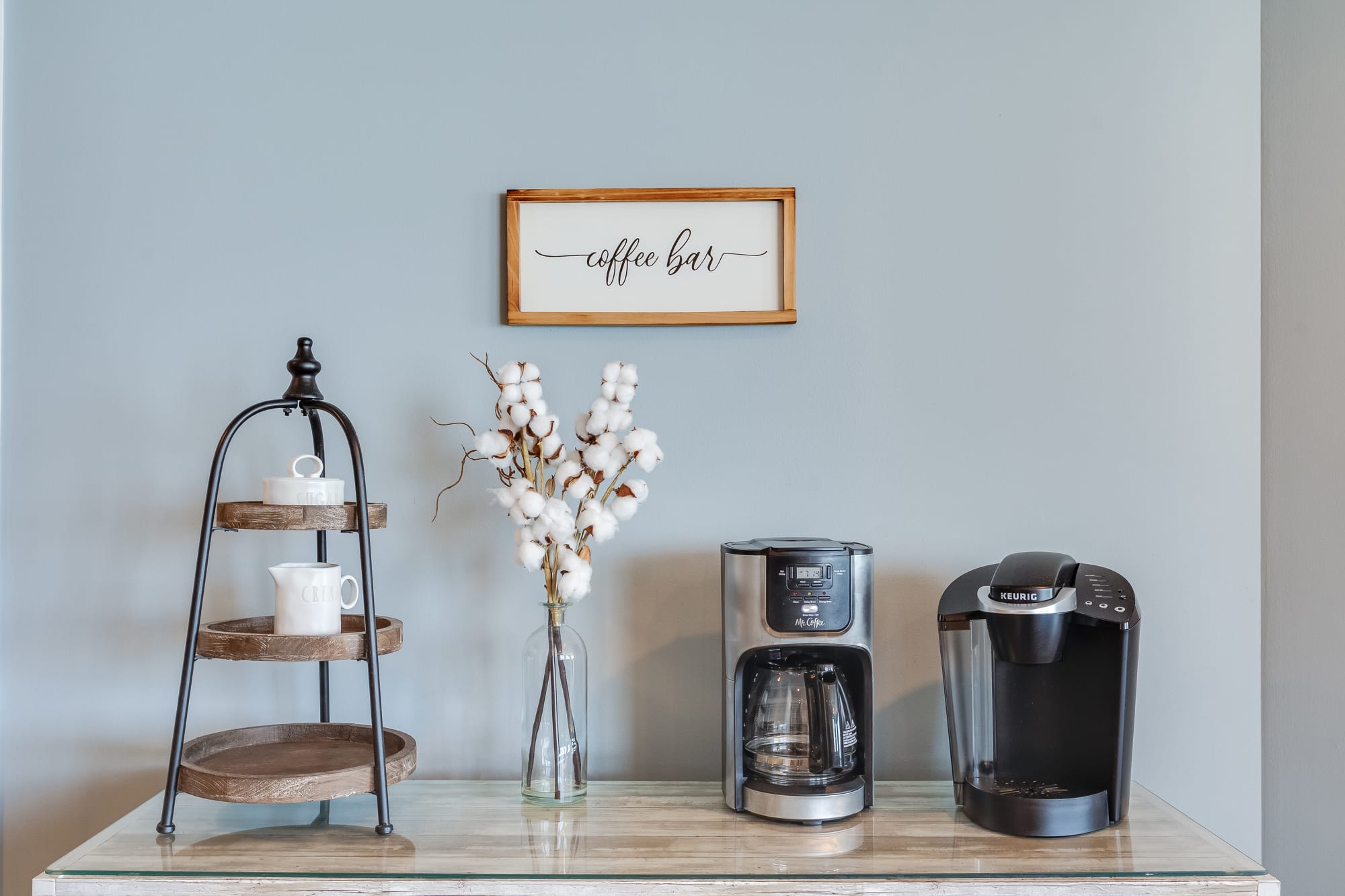 Spacious Oceanfront Lounge