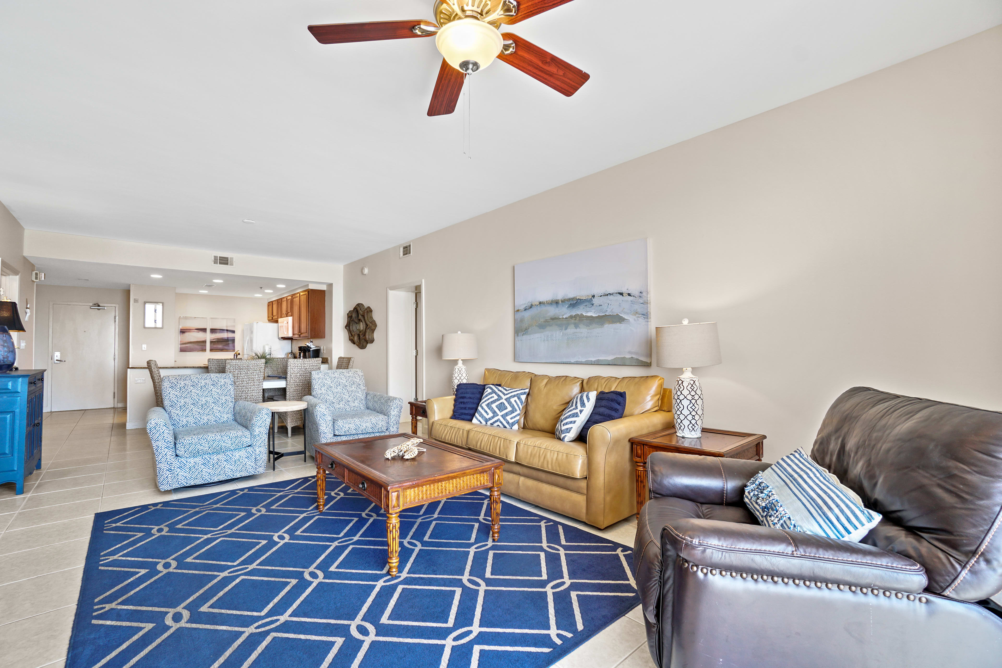 Spacious Beachfront Comfort