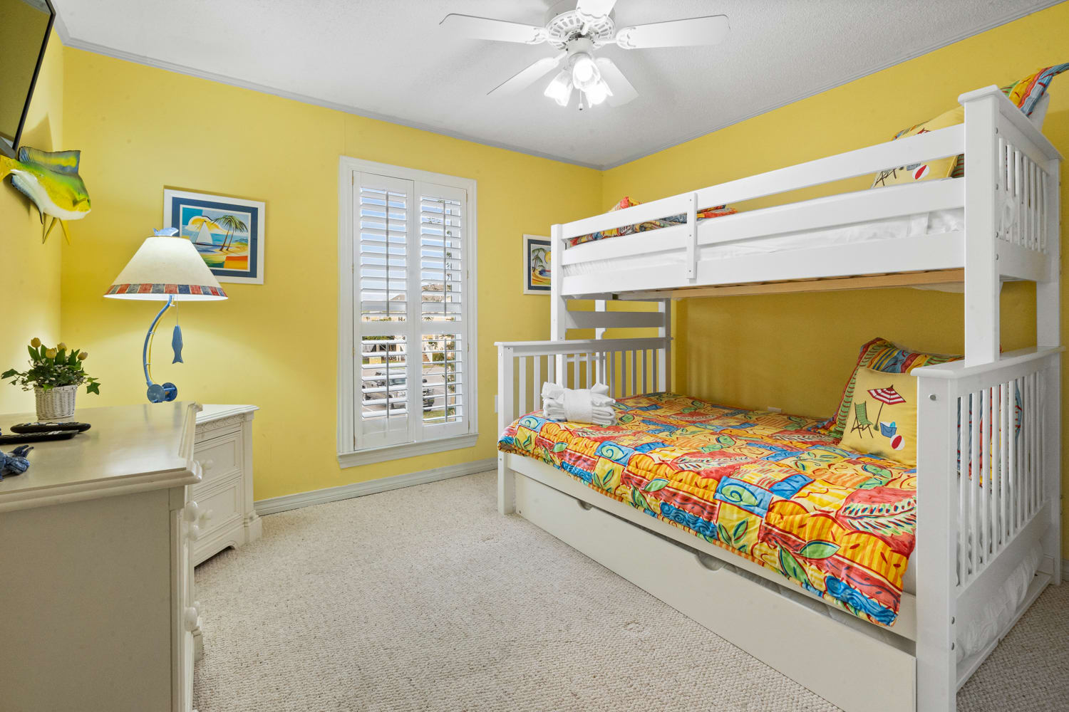 Guest Bedroom - Twin-over-Full with a Full Trundle Bunk