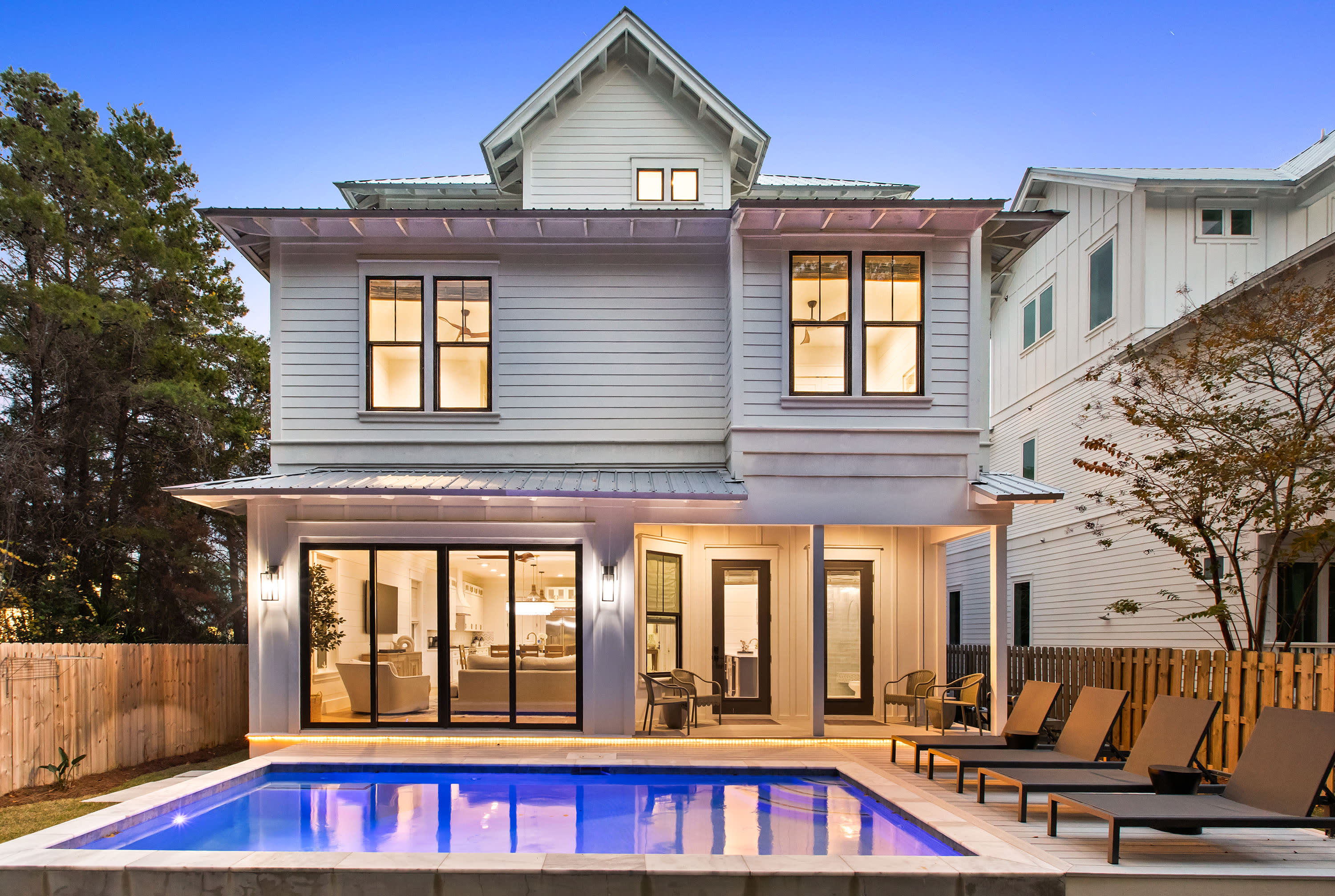 Welcome to Casa Al Mare, a loaded luxury home near the beach