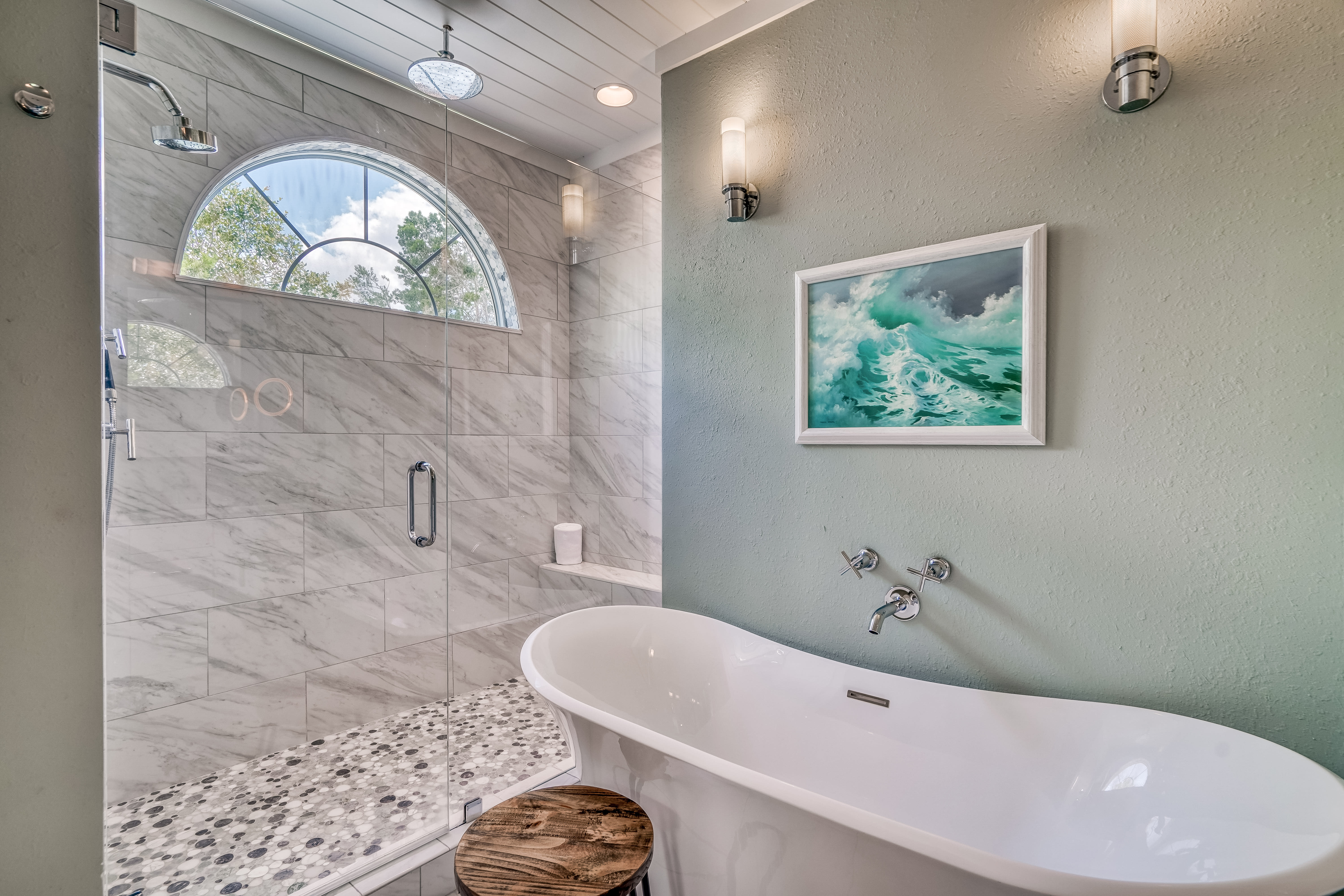 2nd Floor Primary Ensuite - Featuring a Large Glass Enclosed Shower and Soaking Tub