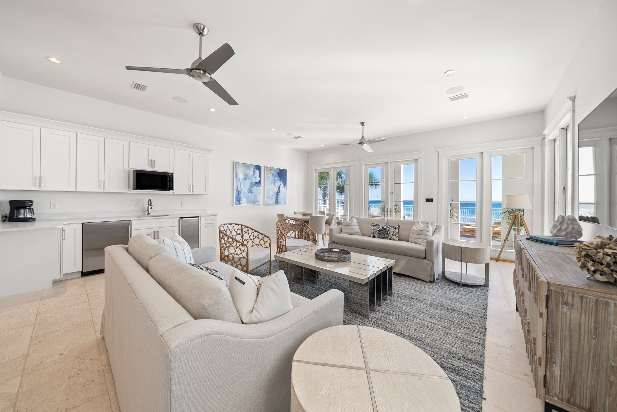 Spacious 1st Floor Living Area