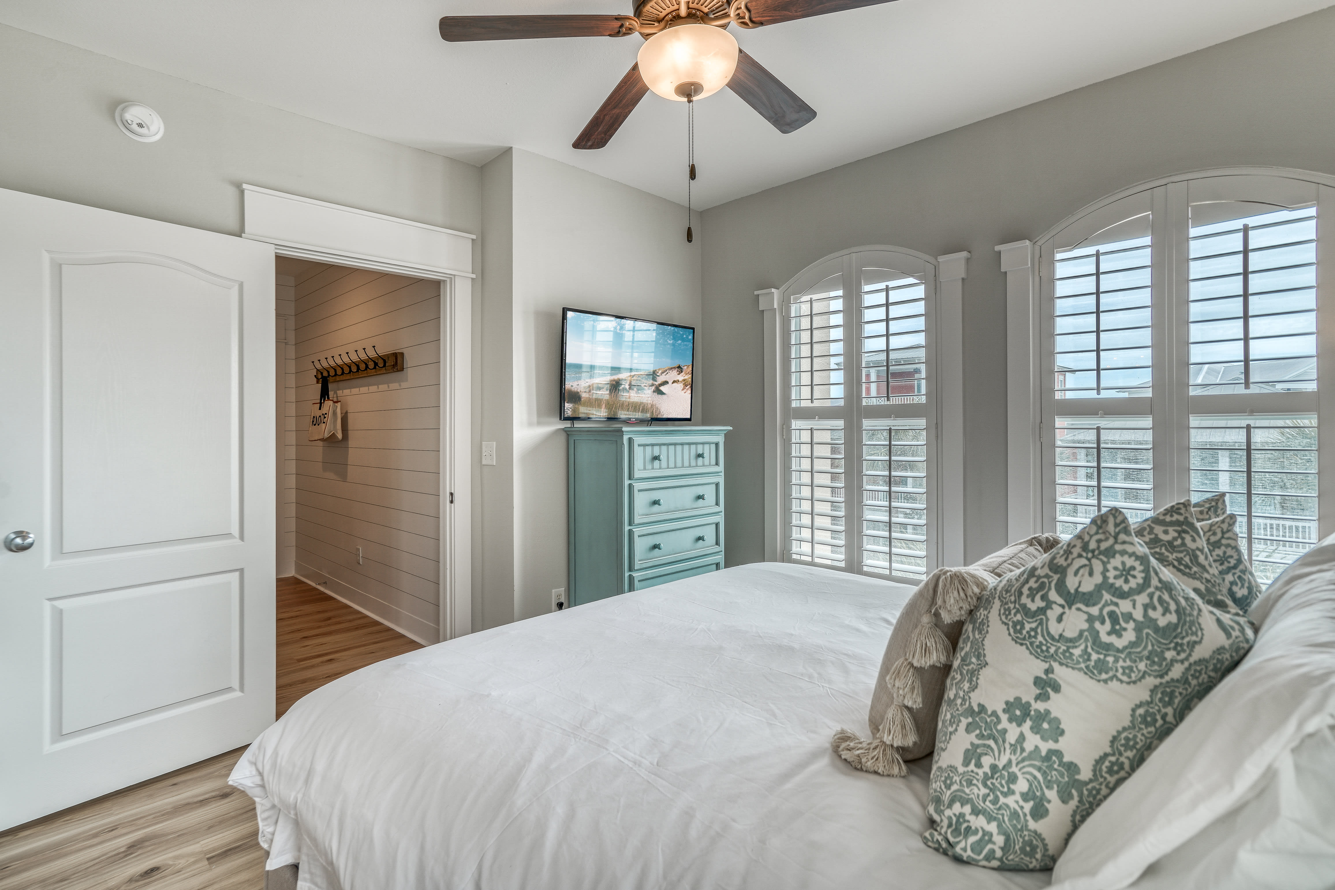 Guest Suite - King Size Bed