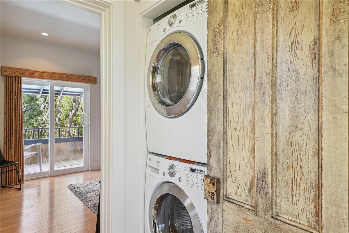 Stacked Washer/Dryer on 2nd Floor