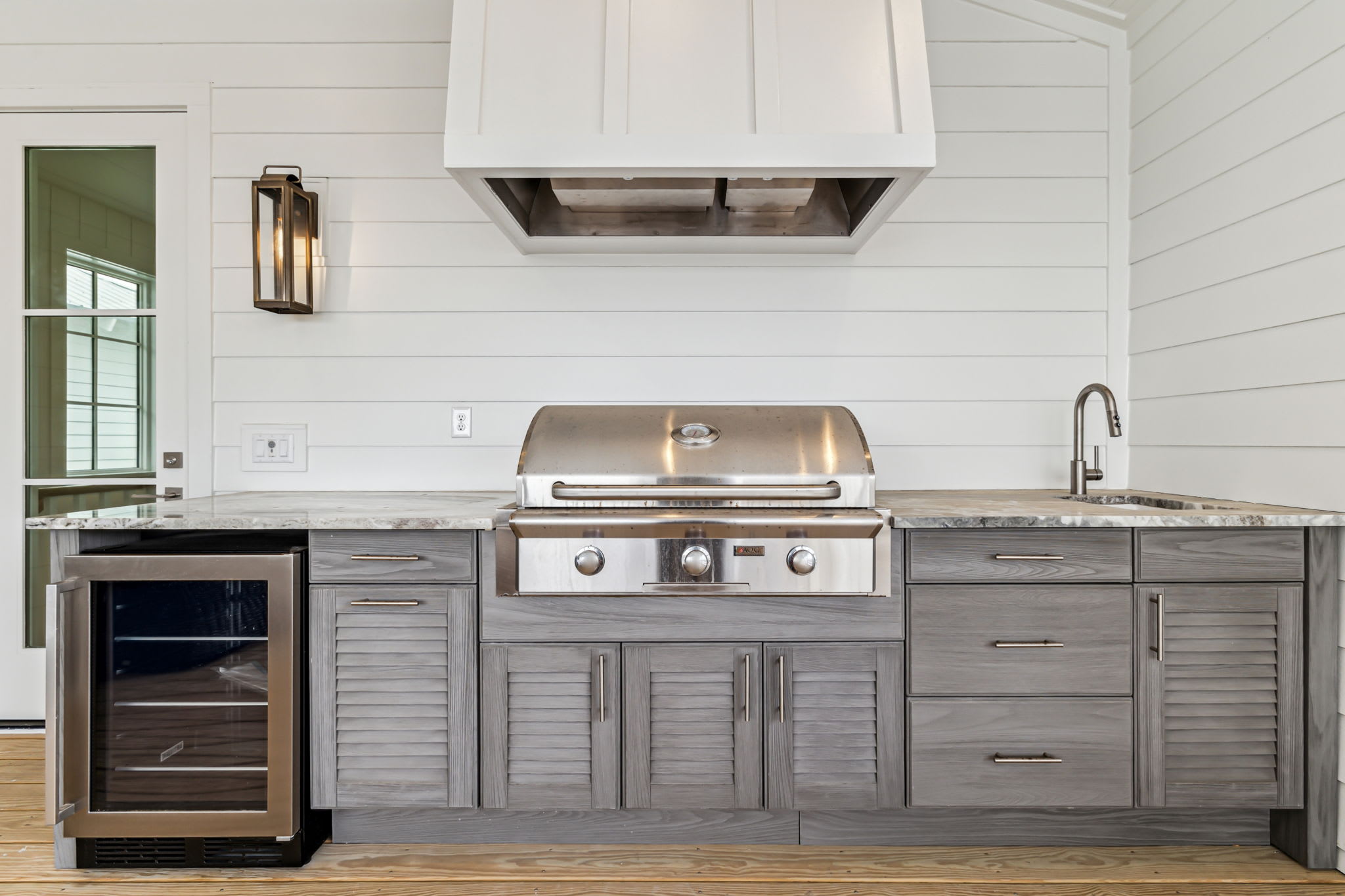 Outdoor Kitchen - Gas Grill & Mini Fridge