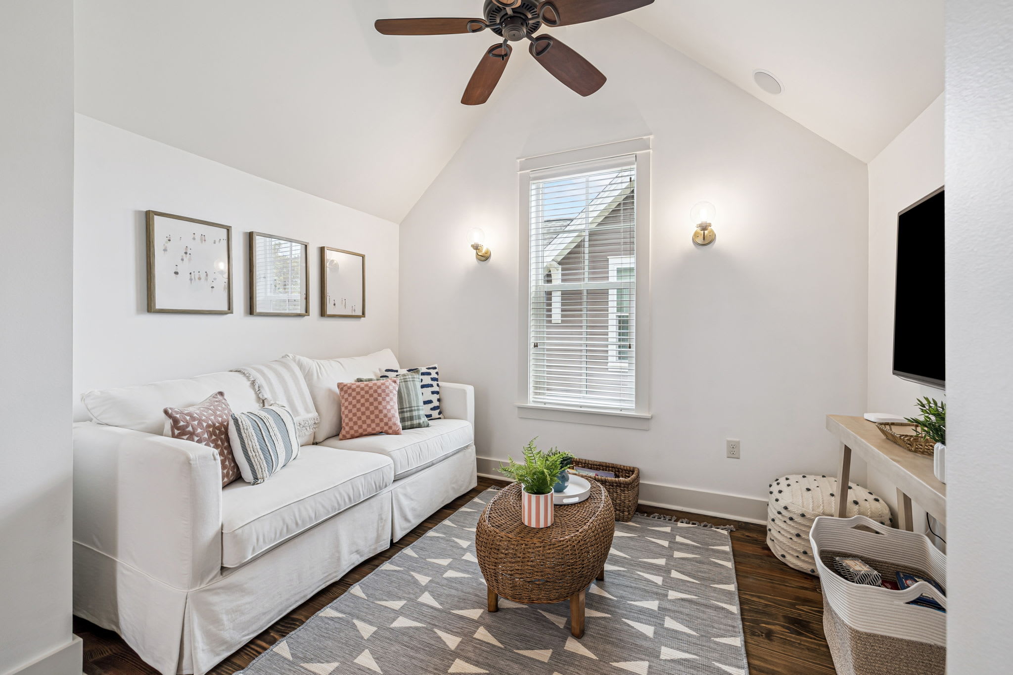 Perfect Space for Hanging Out!