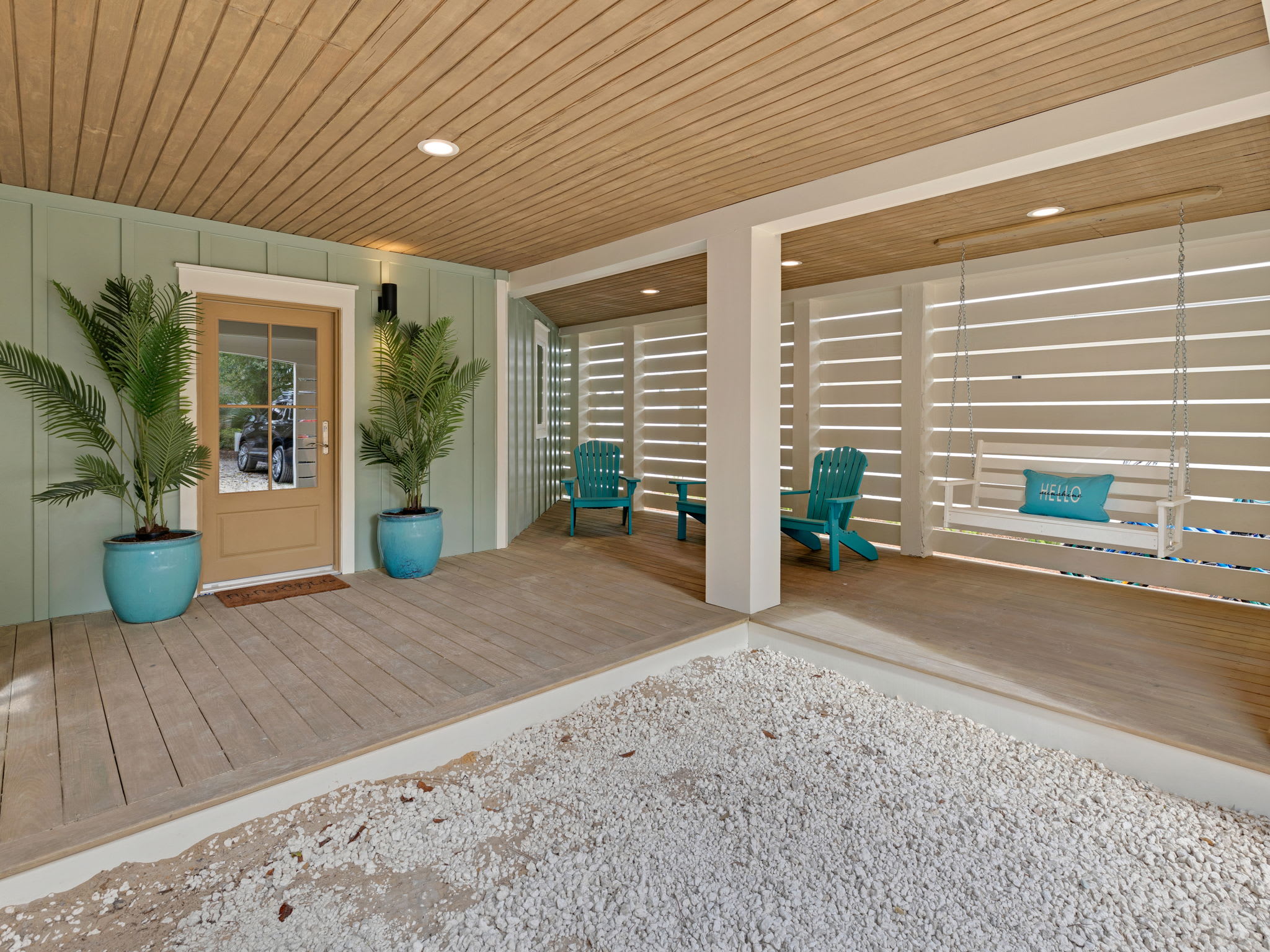 Entry into 1st Floor