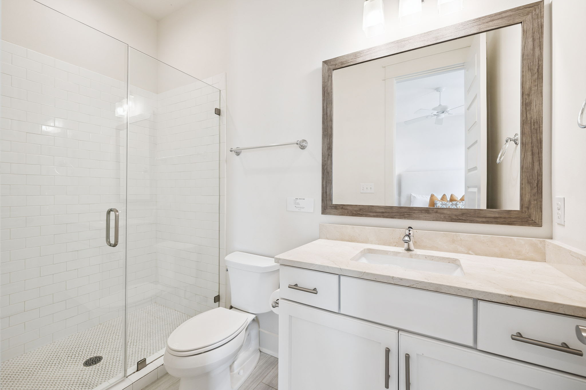 King Guest En-Suite - Single Vanity + Walk-In Shower
