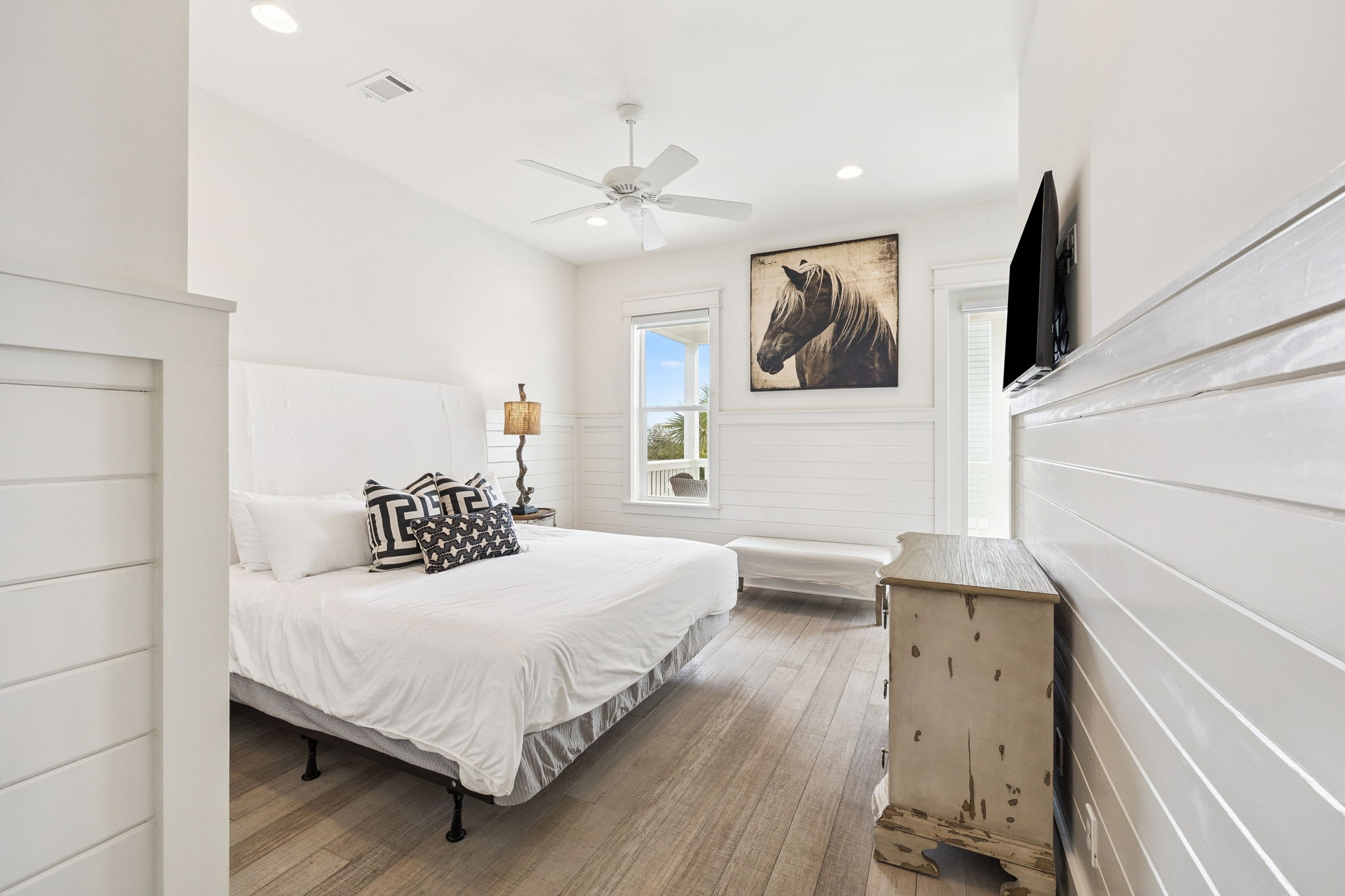 2nd Floor - King Guest Suite