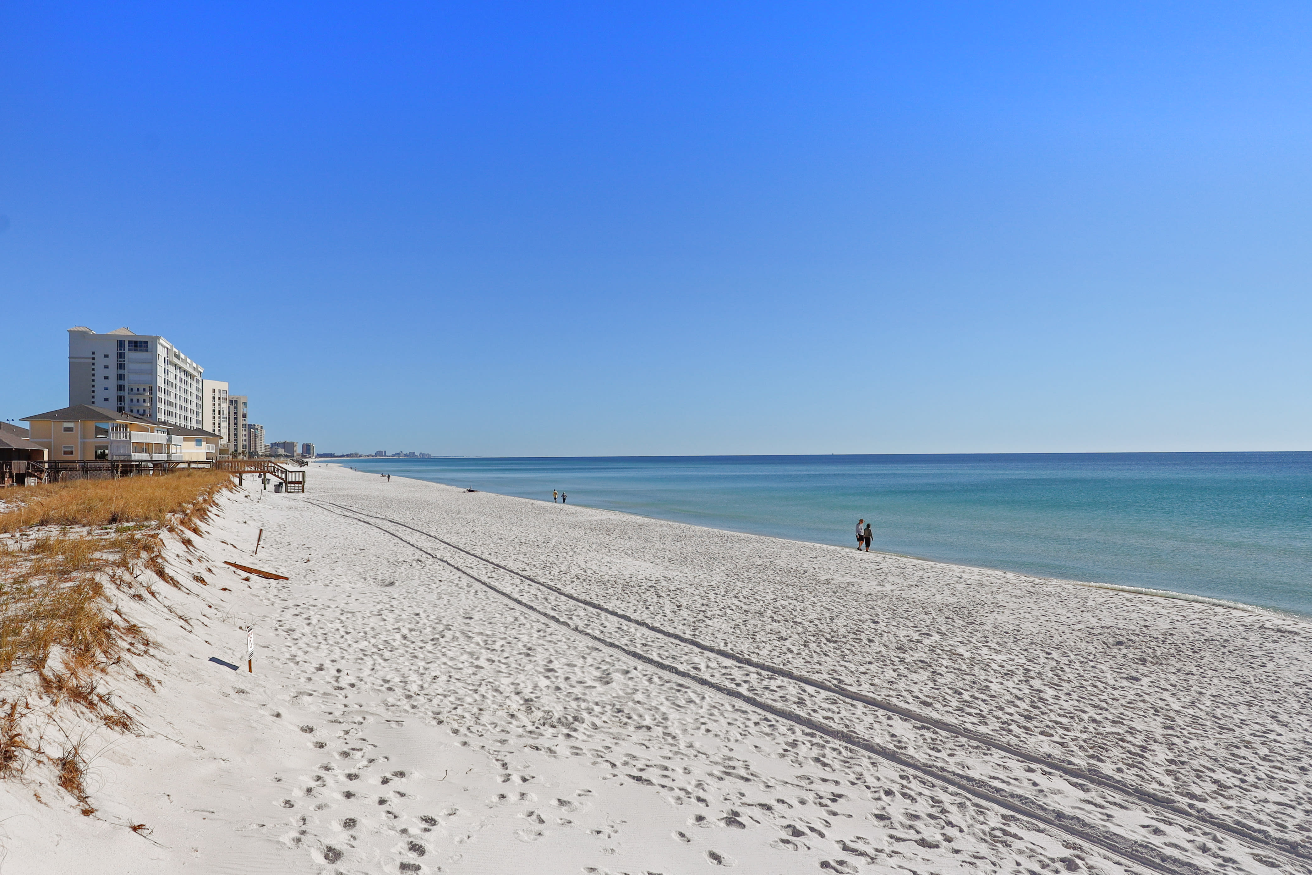 Sandpiper Cove Beach