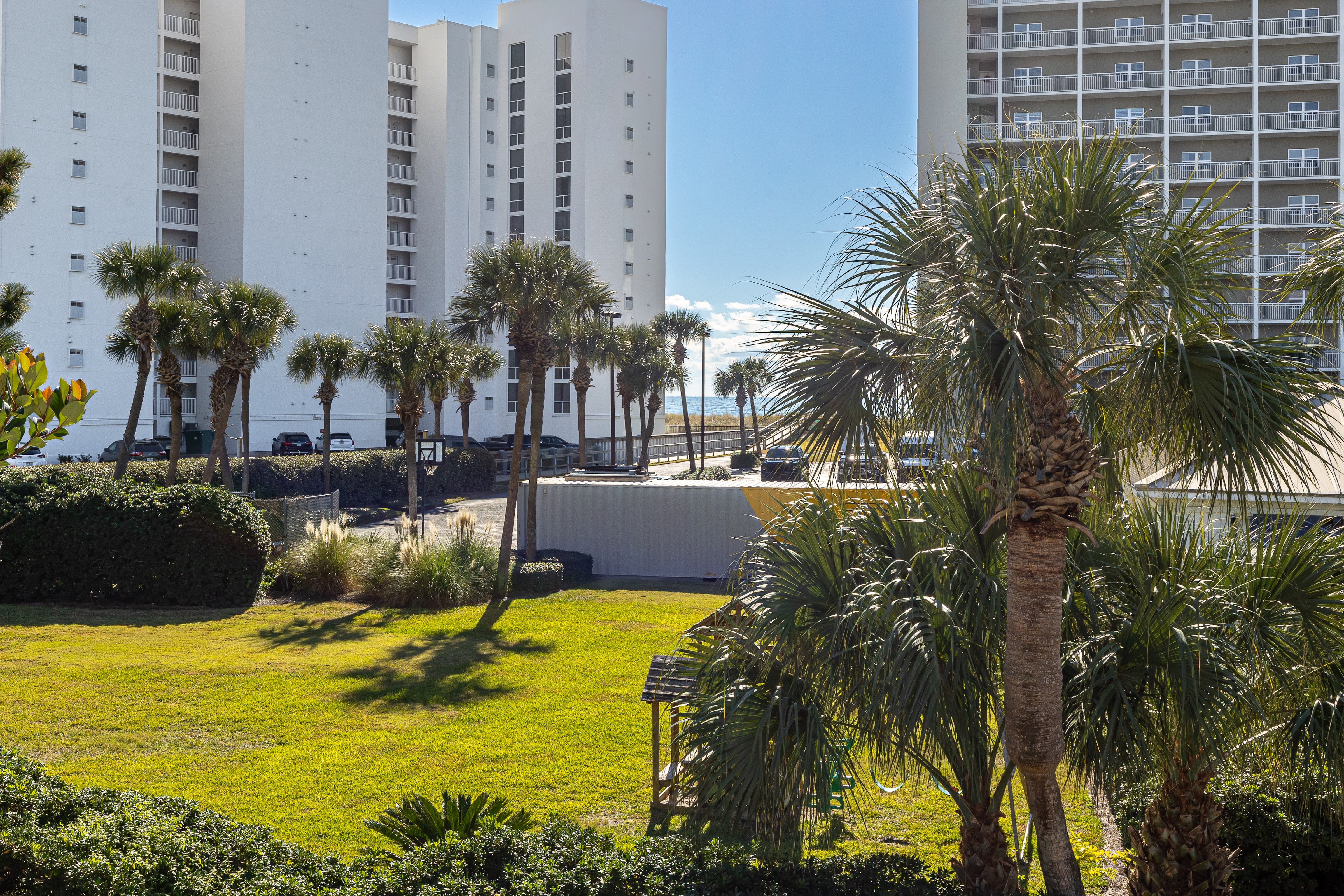 Second level Bedroom Balcony 1 Shoreline Garden 16