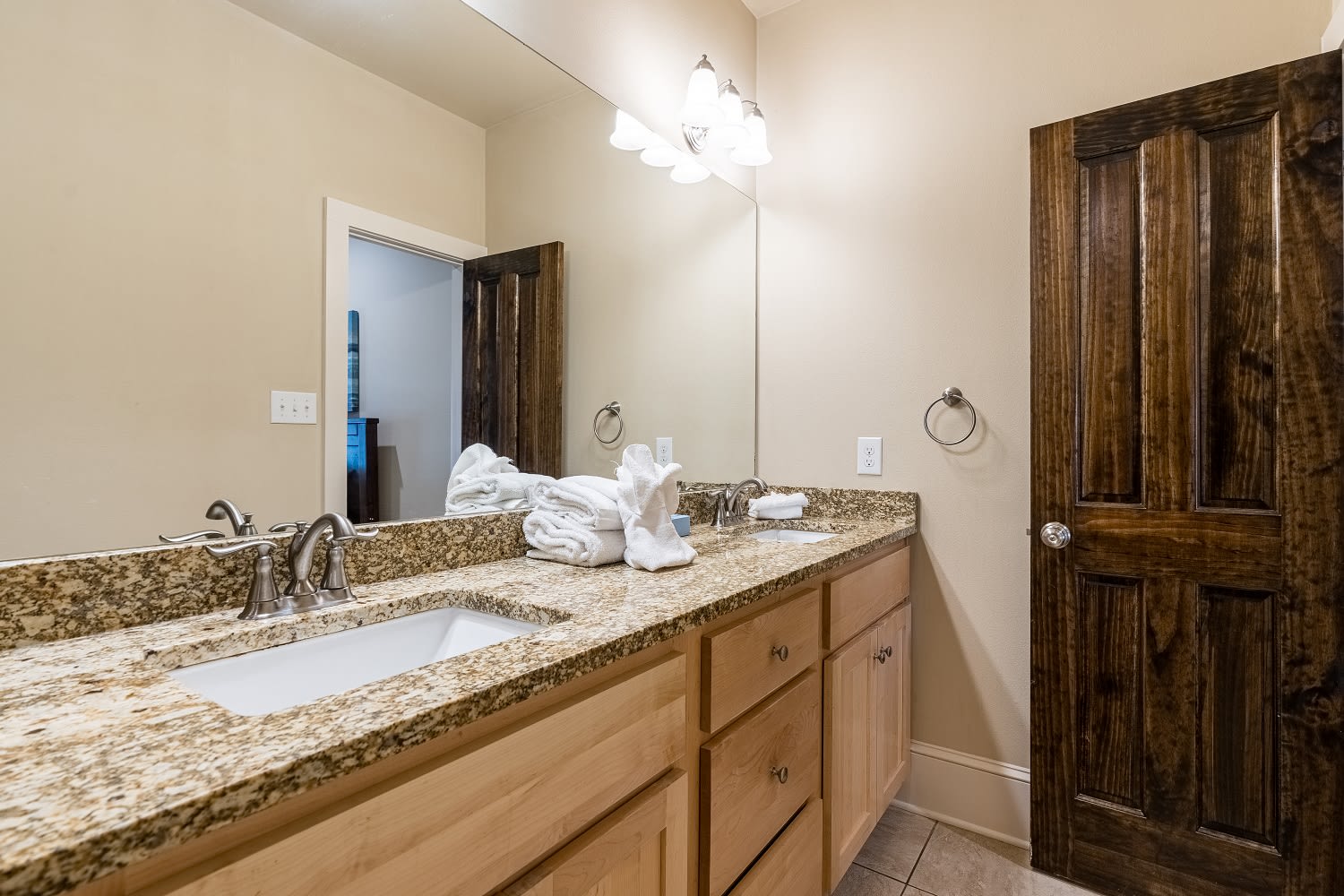 Summer Salt East Bathroom 4