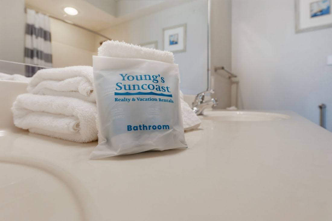Crystal Shores West 601 Bathroom Amenities