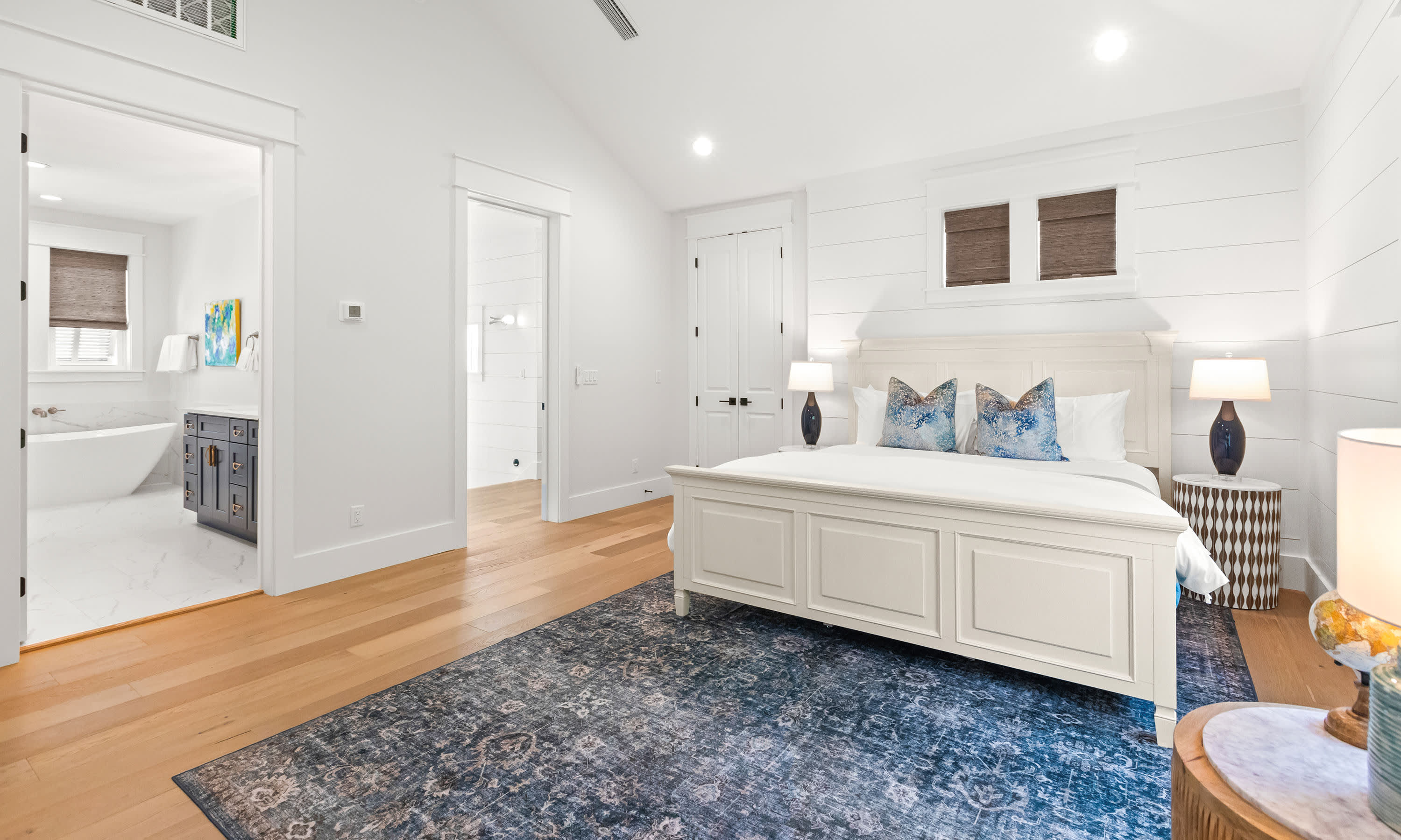 3rd Floor King Suite - "Ocean Blue"