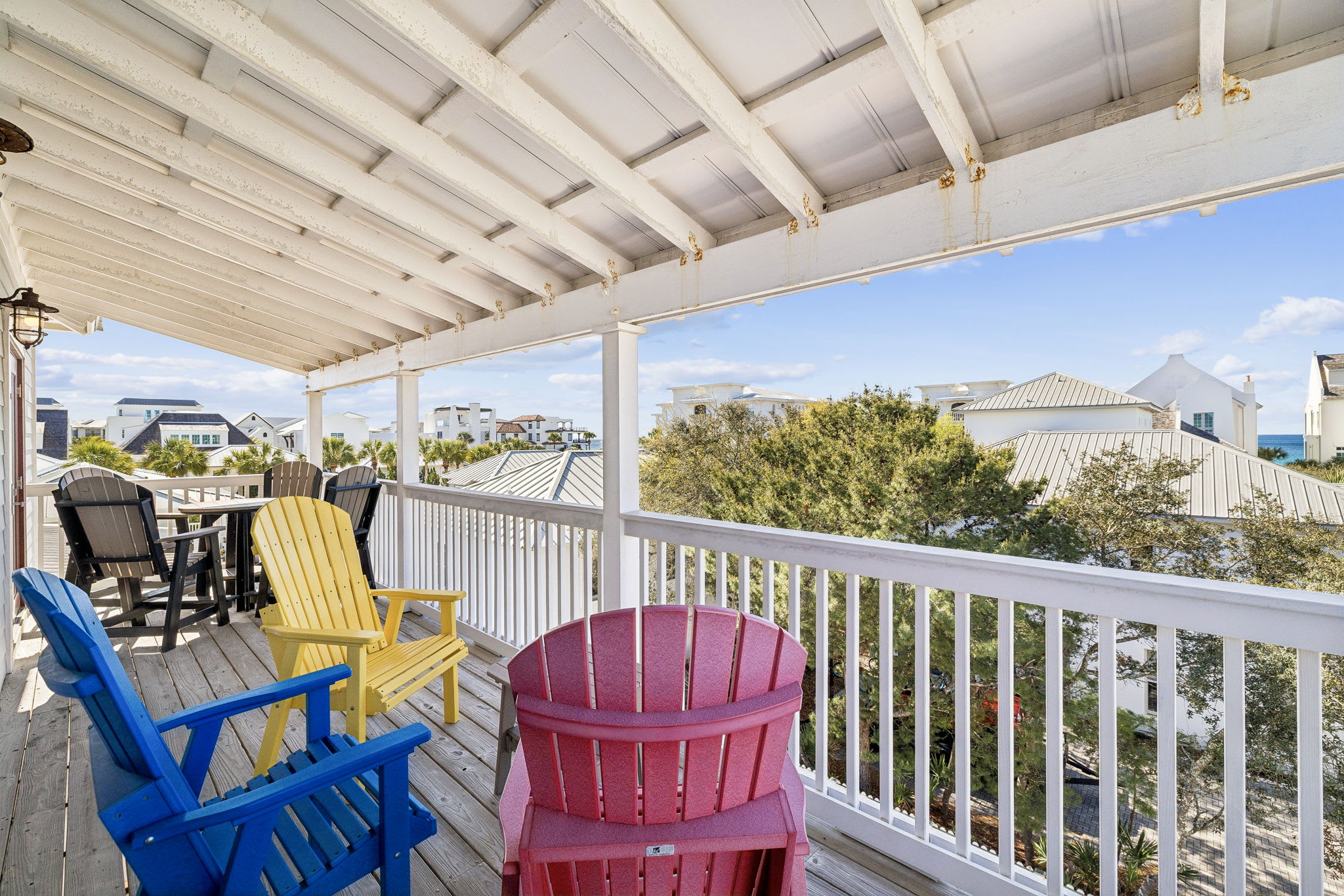 Enjoy Seating for 3 + Al Fresco Dining for 4 on the 3rd Floor Balcony!