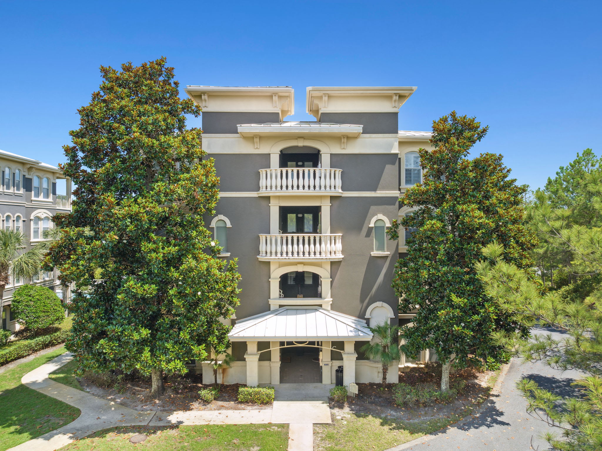 Book Your Next 30A Escape at 'Seagrove Stillhouse' Today!