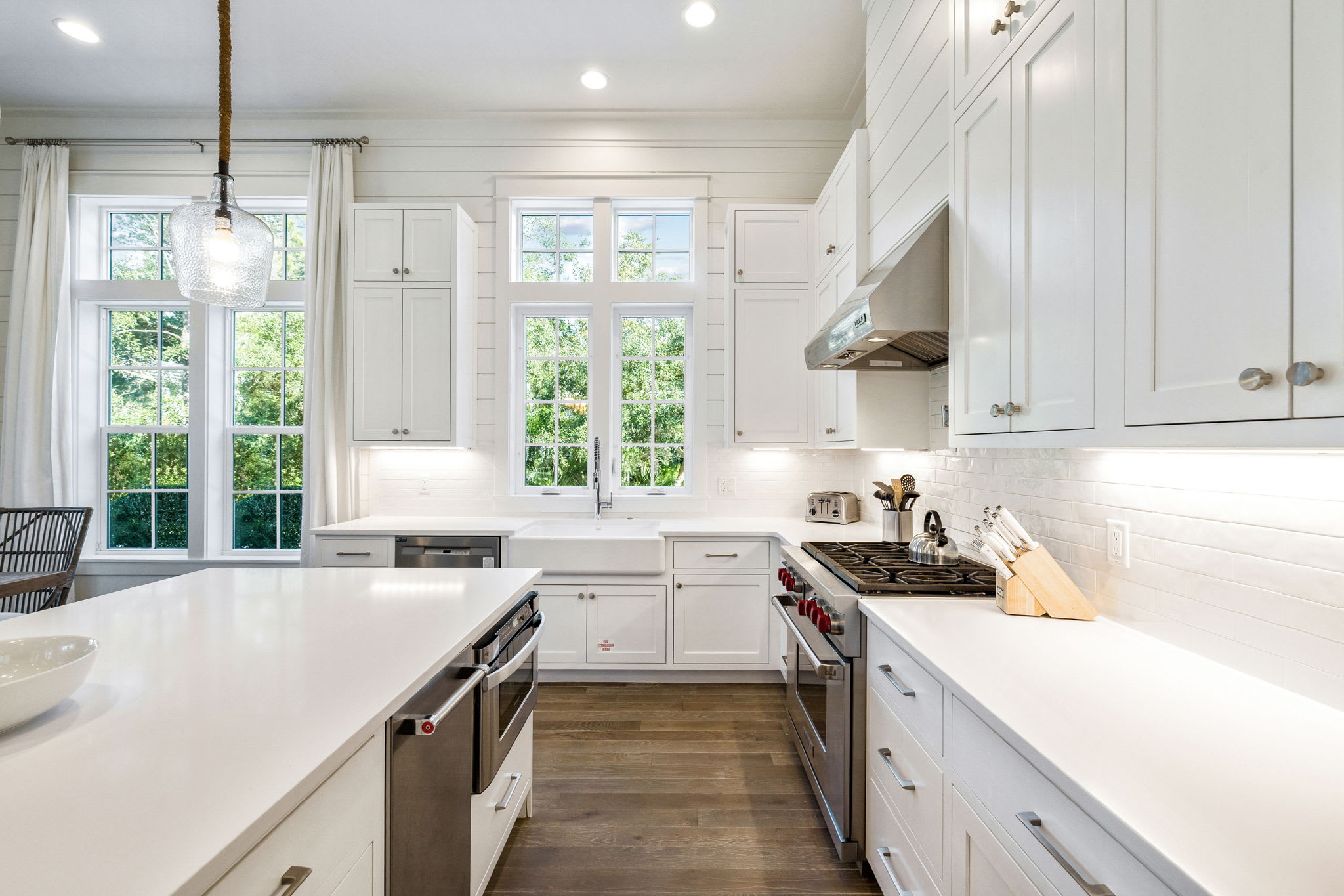 Fully Equipped Chef's Kitchen