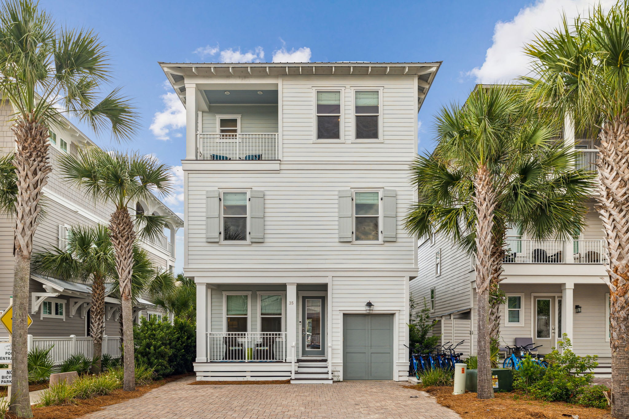 Three Levels of Beach House Bliss!