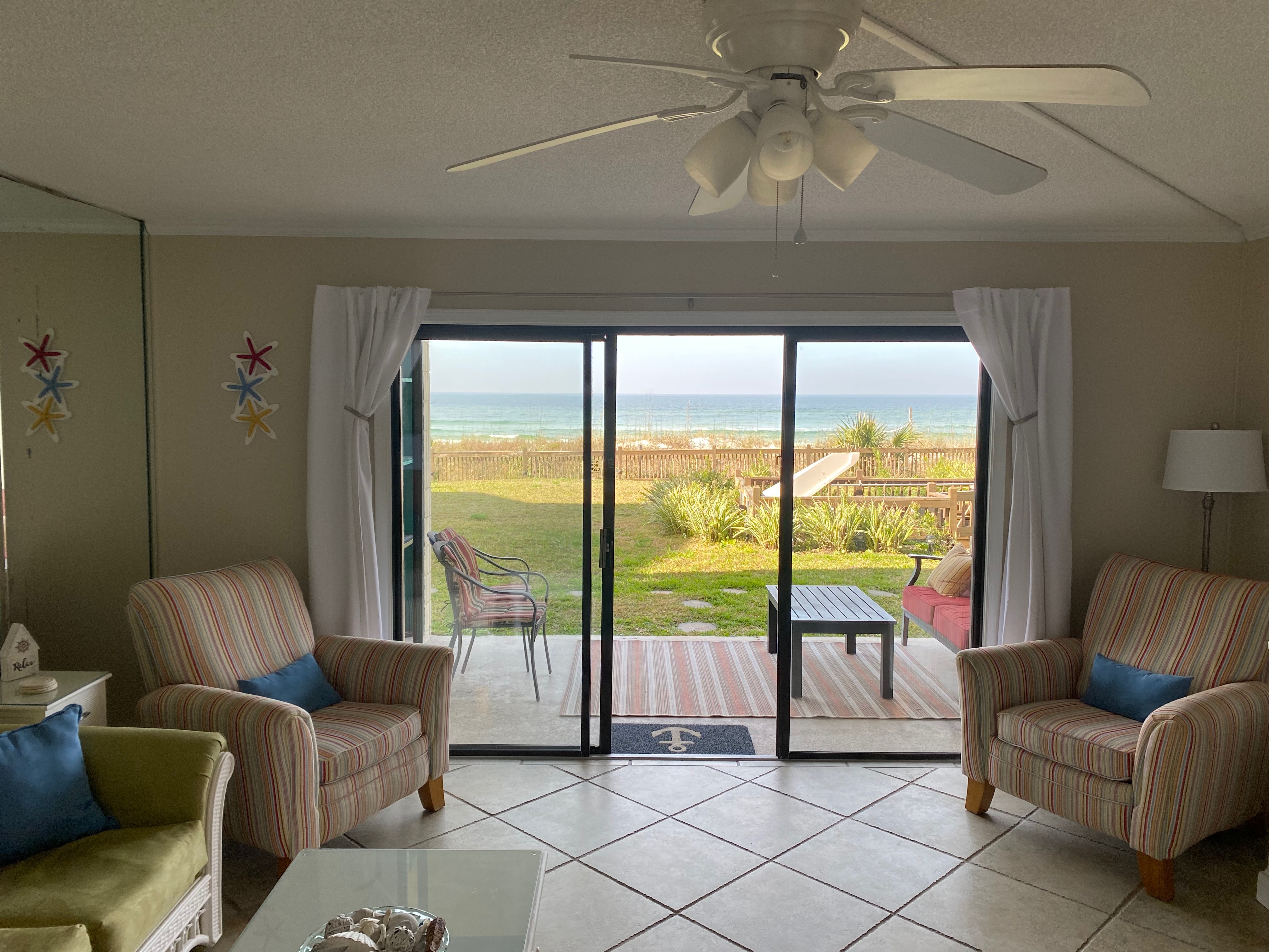 Living room view towards the beach