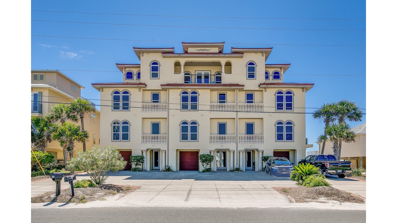 The Luxurious Seaside!