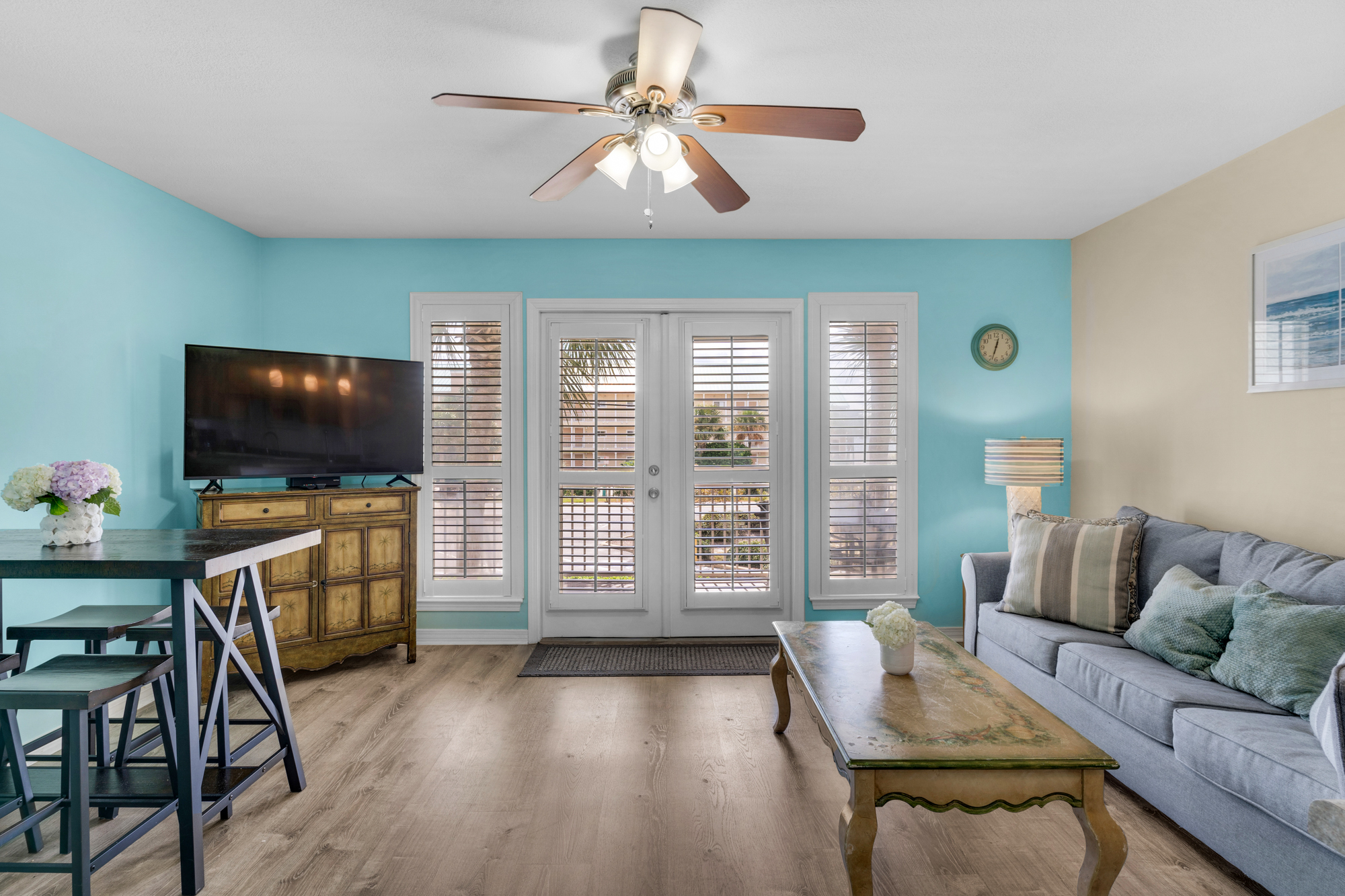 Open living with partial views of the Gulf