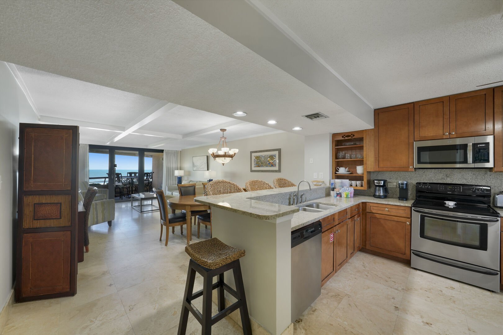 Kitchen Bar with seating and gulf views