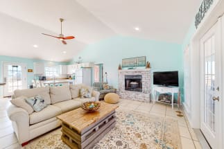 Dauphin Island Vacation Rental 19223