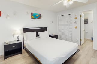 Panama City Beach Vacation Rental 23553