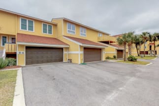 Pensacola Area Vacation Rental 27453