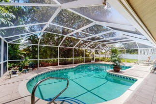 Fort Myers Vacation Rental 27733